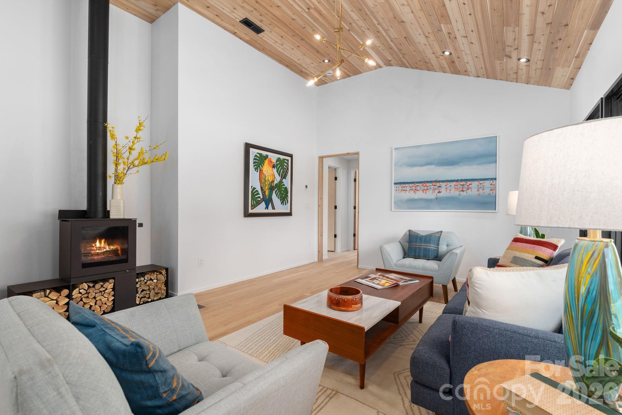 330 Windsor Road — Asheville