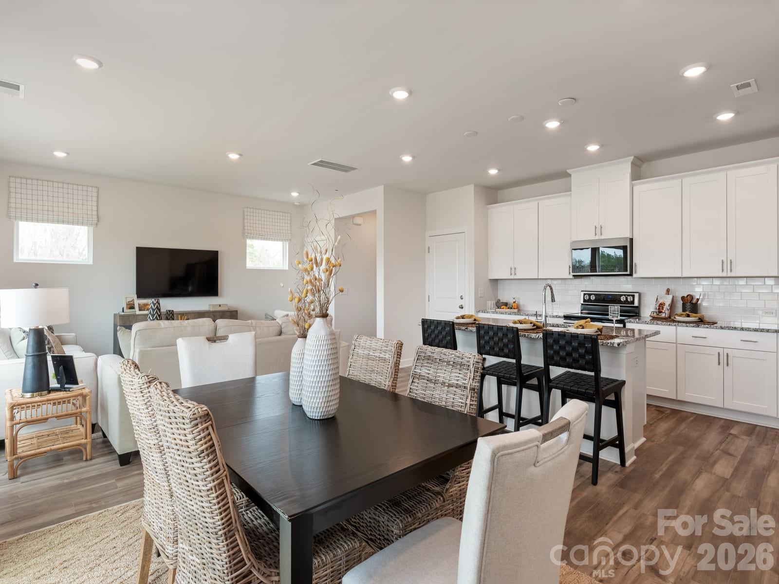 424 Luna Lane — Shelby