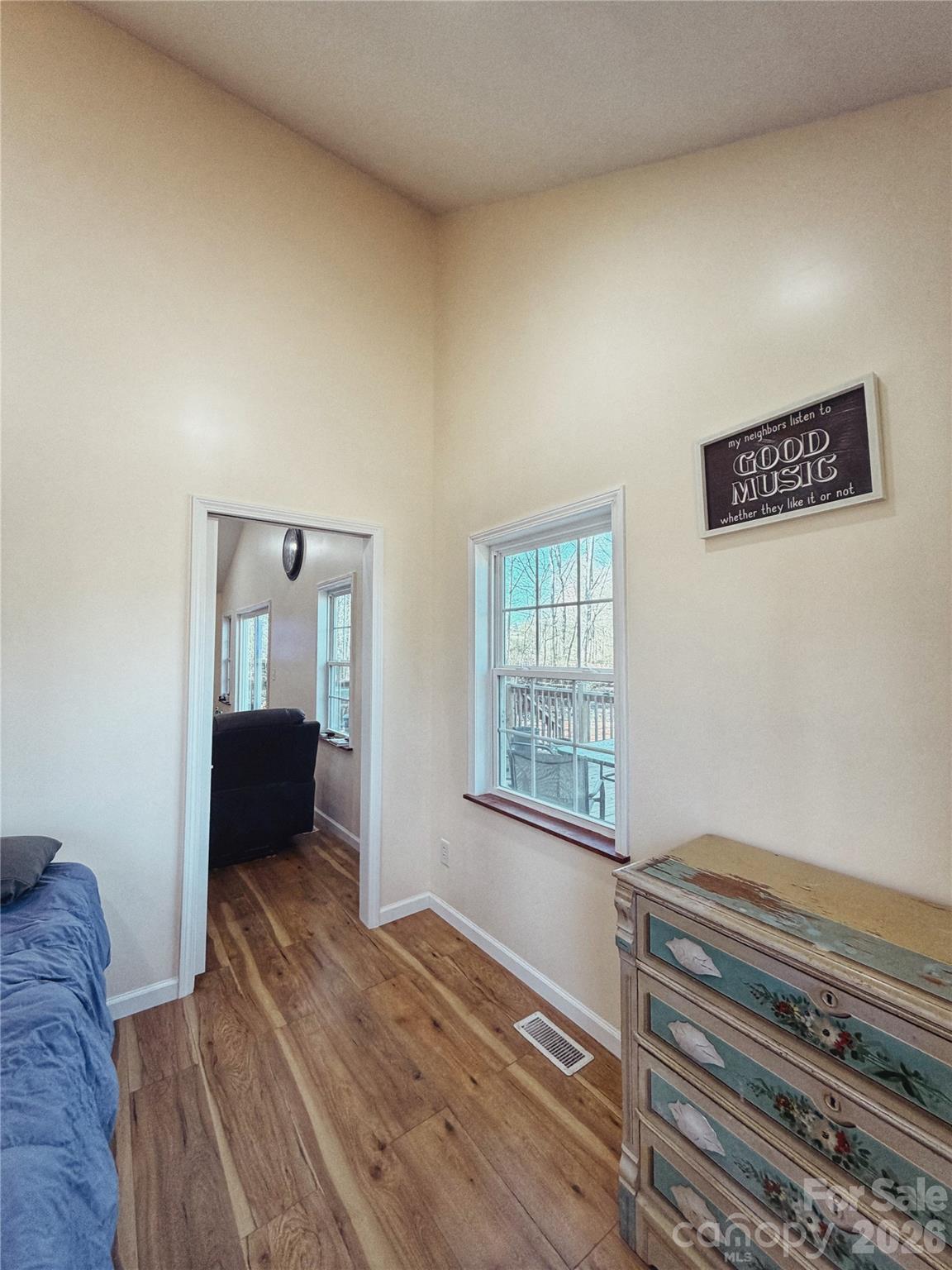 6051 Pointe West Lane — Vale