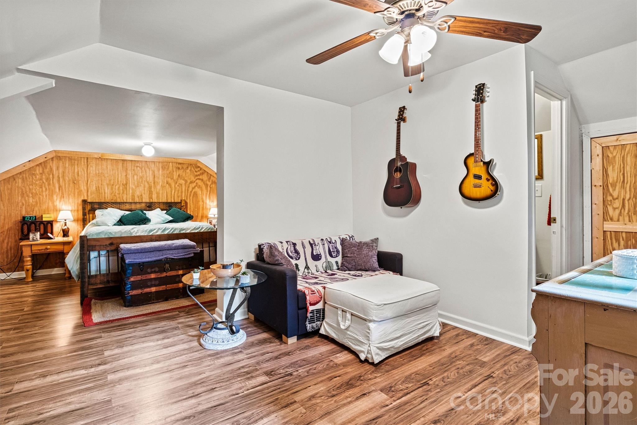 6051 Pointe West Lane — Vale
