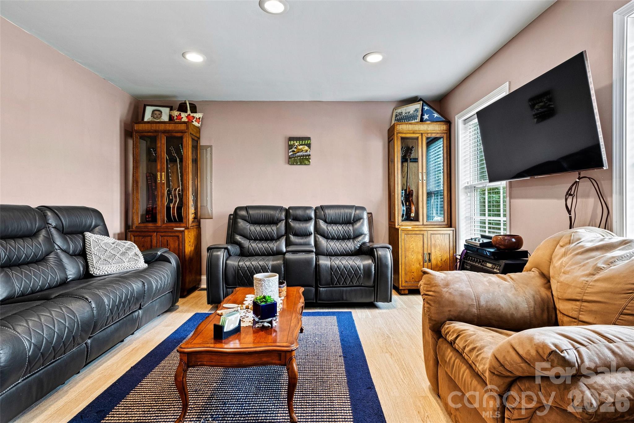 6051 Pointe West Lane — Vale