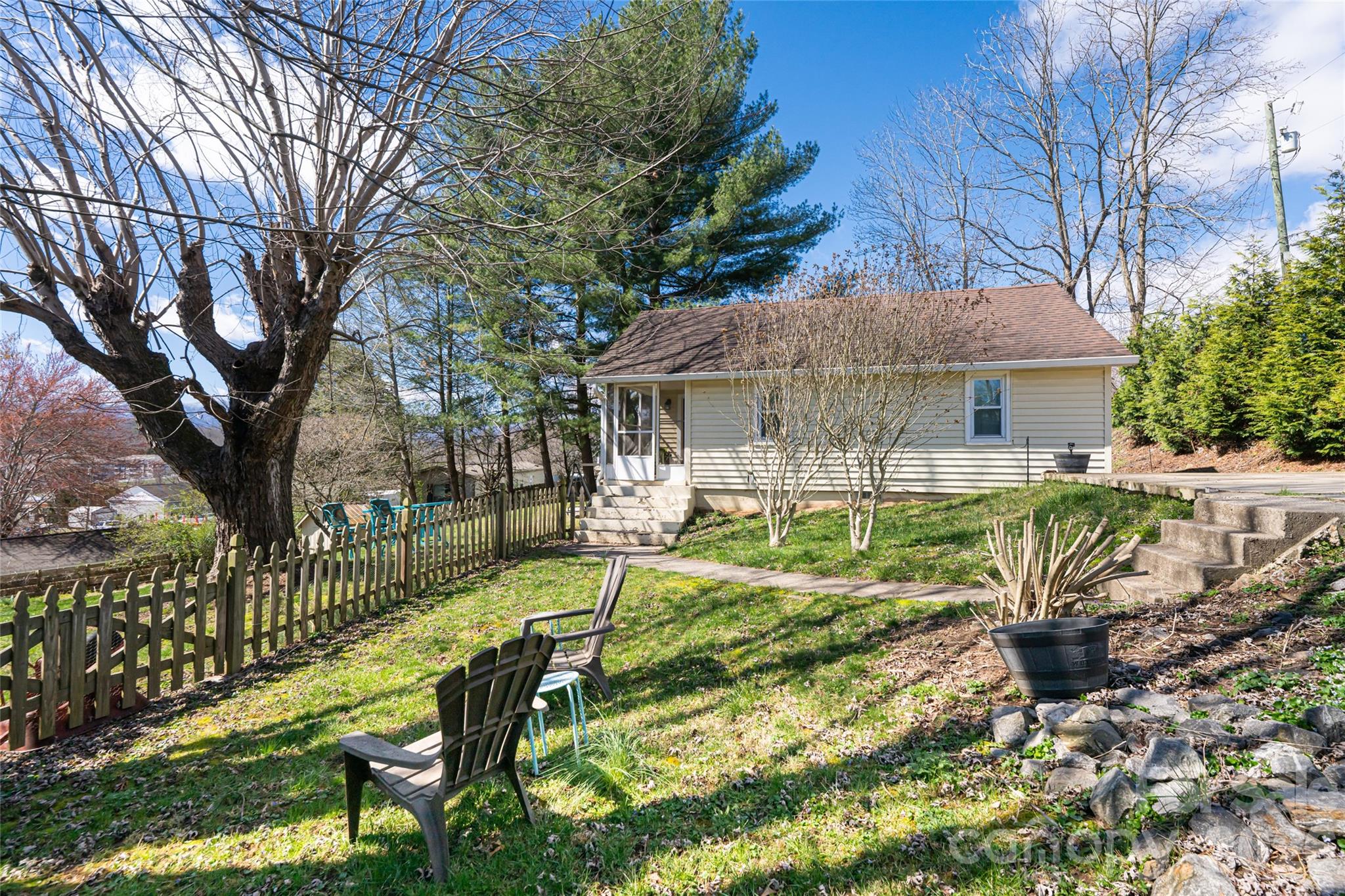 203 Pine Street — Candler