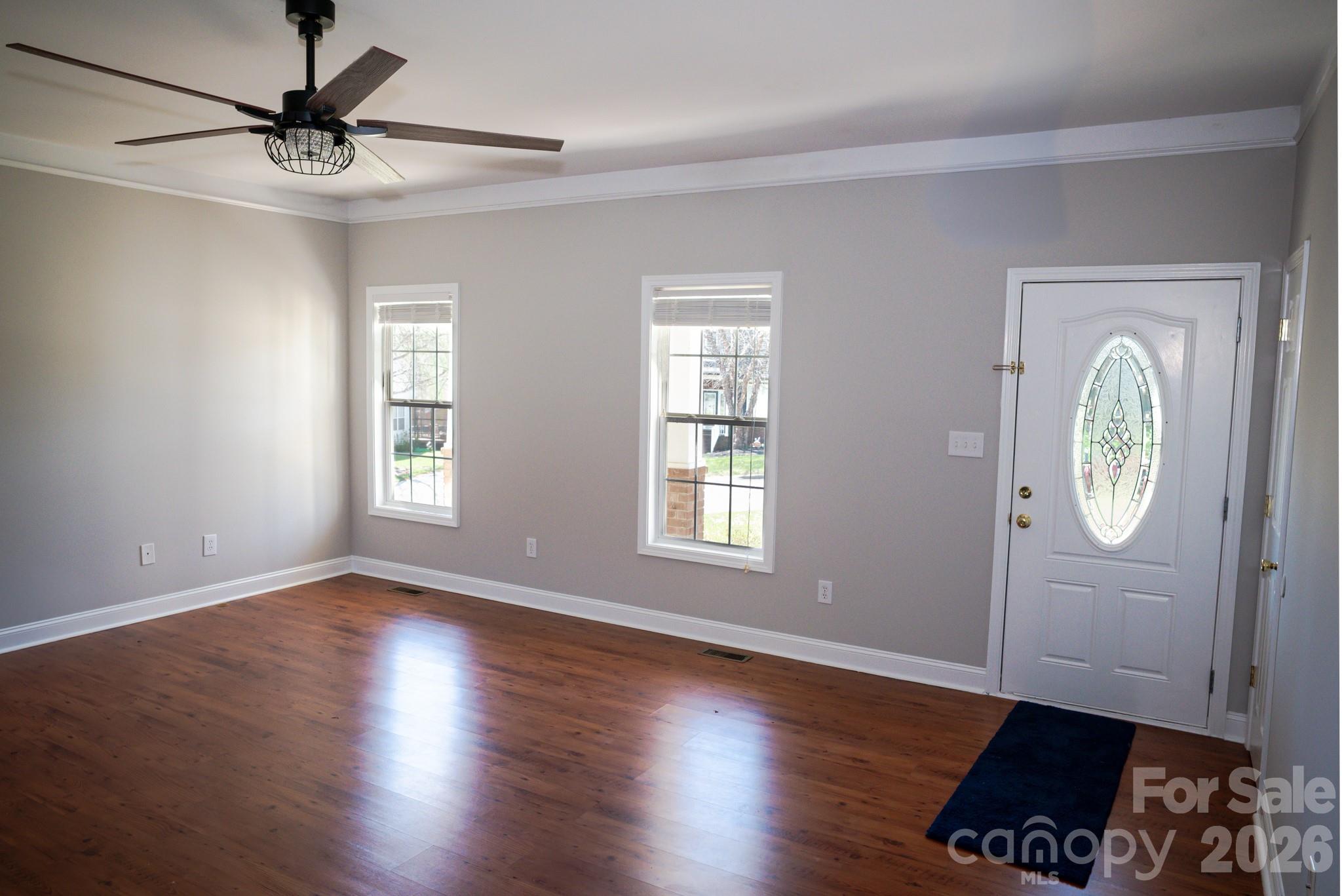 1009 Preston Drive — Lowell