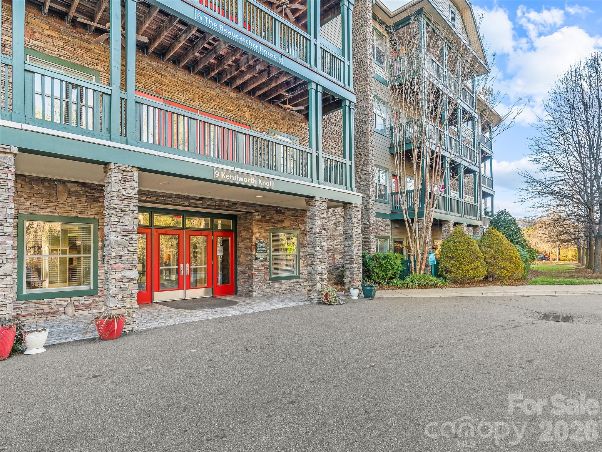 9 Kenilworth Knoll #420 — Asheville