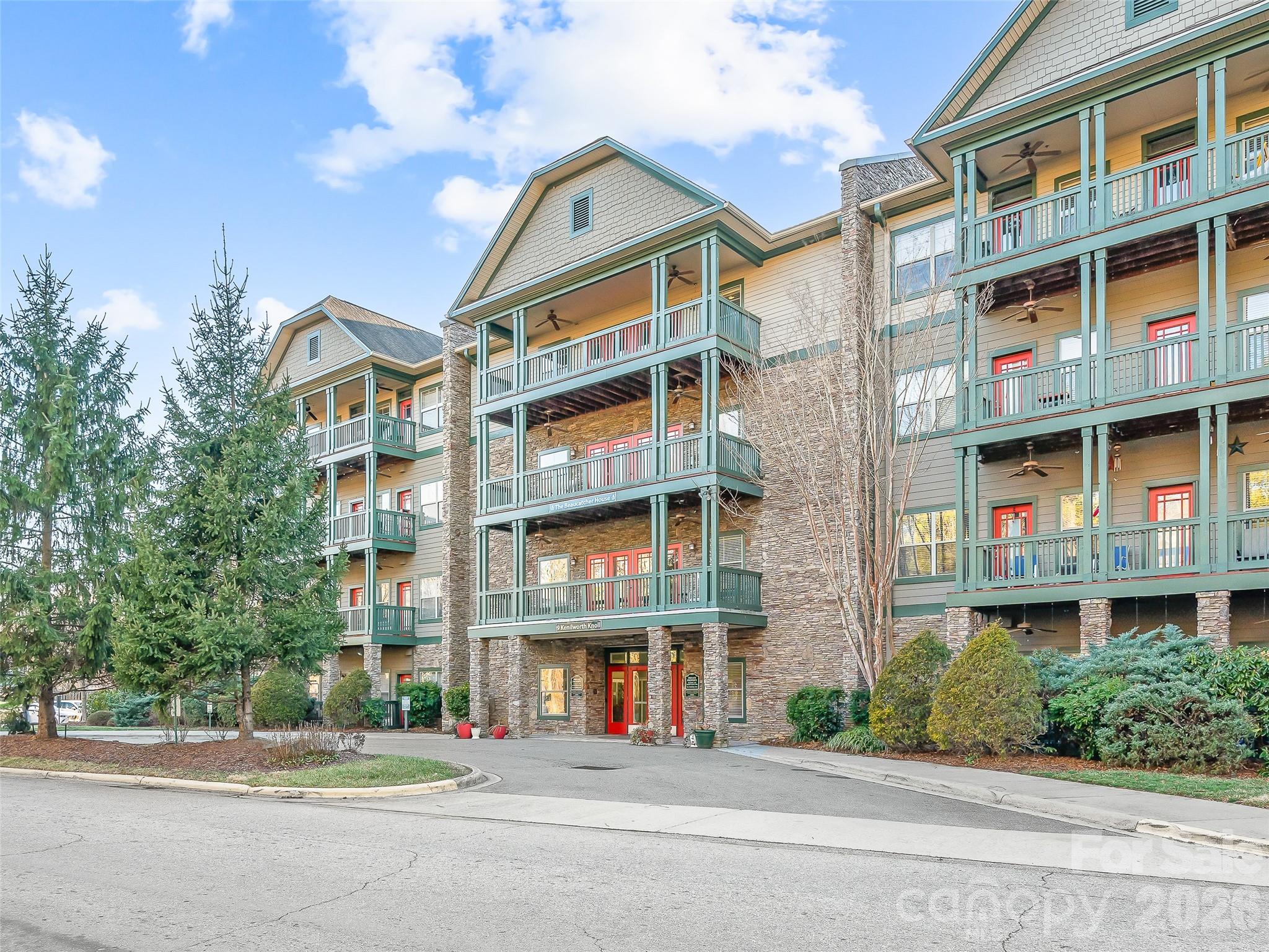 9 Kenilworth Knoll #420 — Asheville
