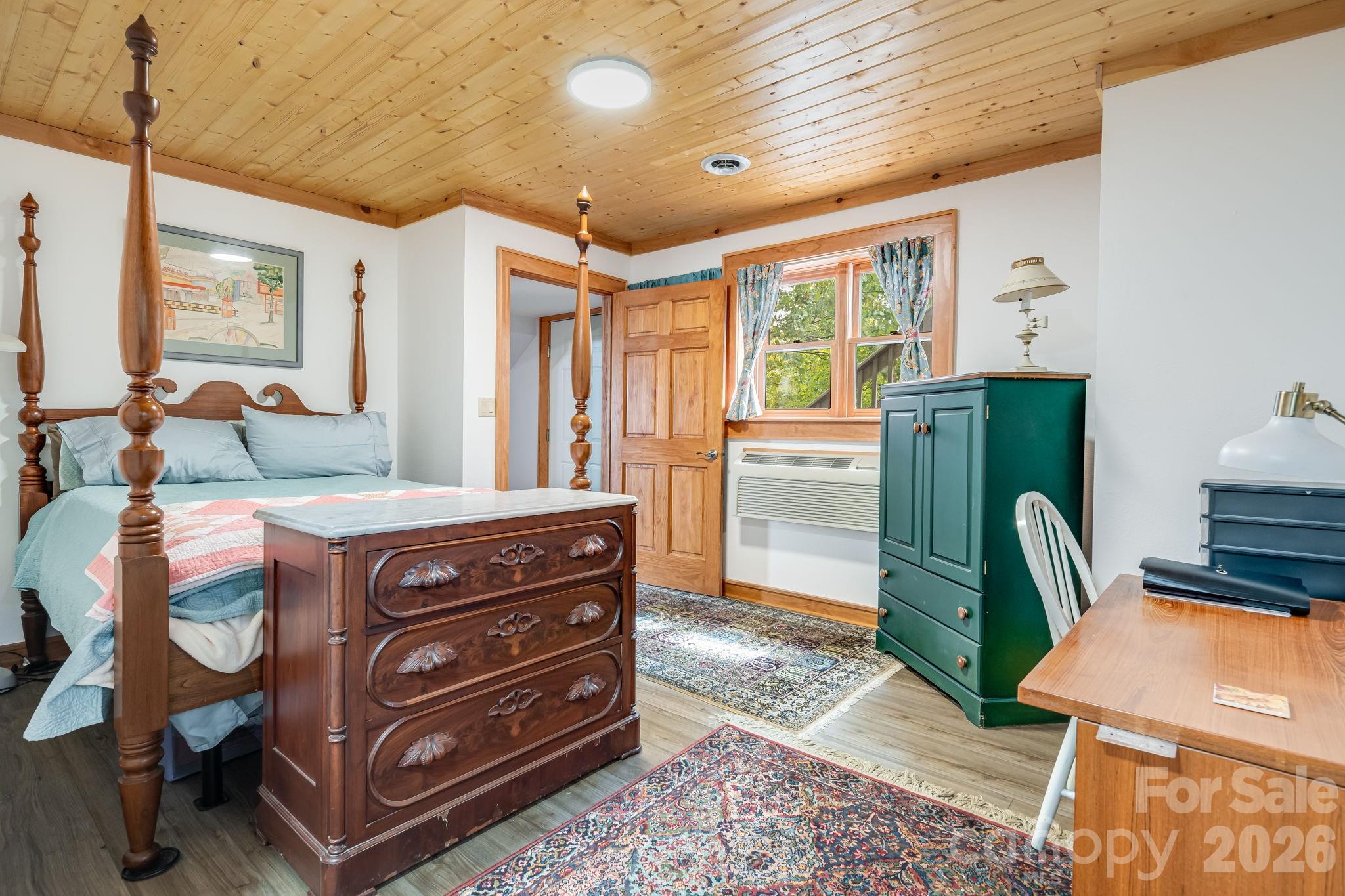 133 Club House Drive #4B — Burnsville