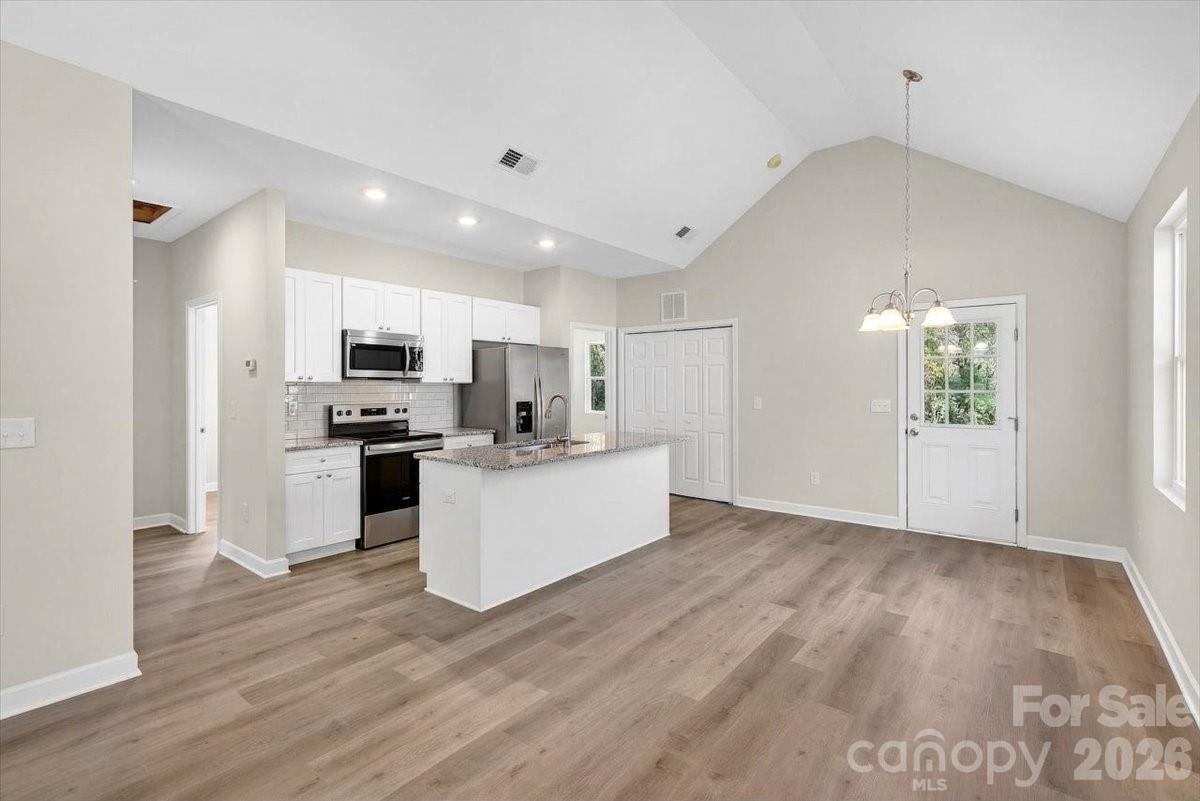 811 Craig Place — Shelby
