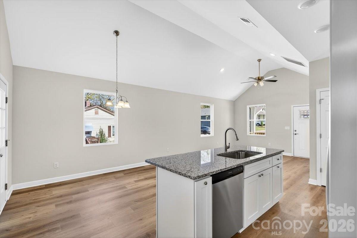 811 Craig Place — Shelby