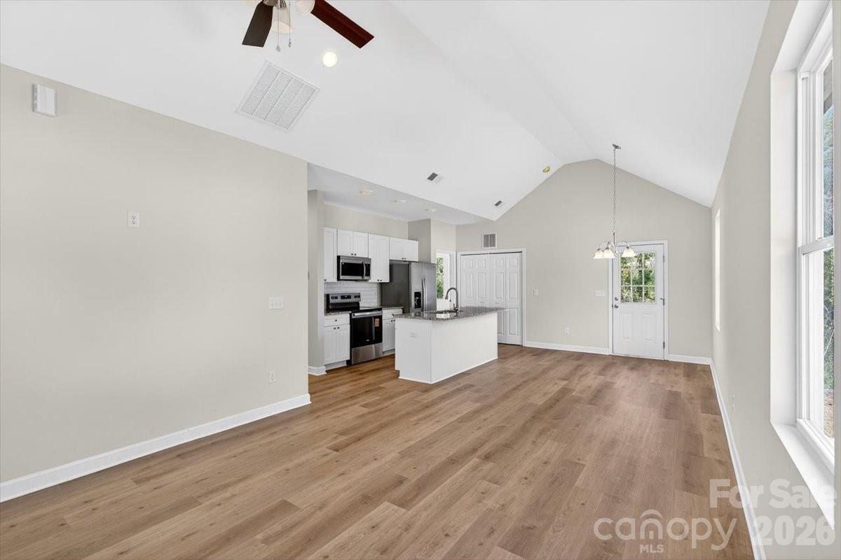 811 Craig Place — Shelby