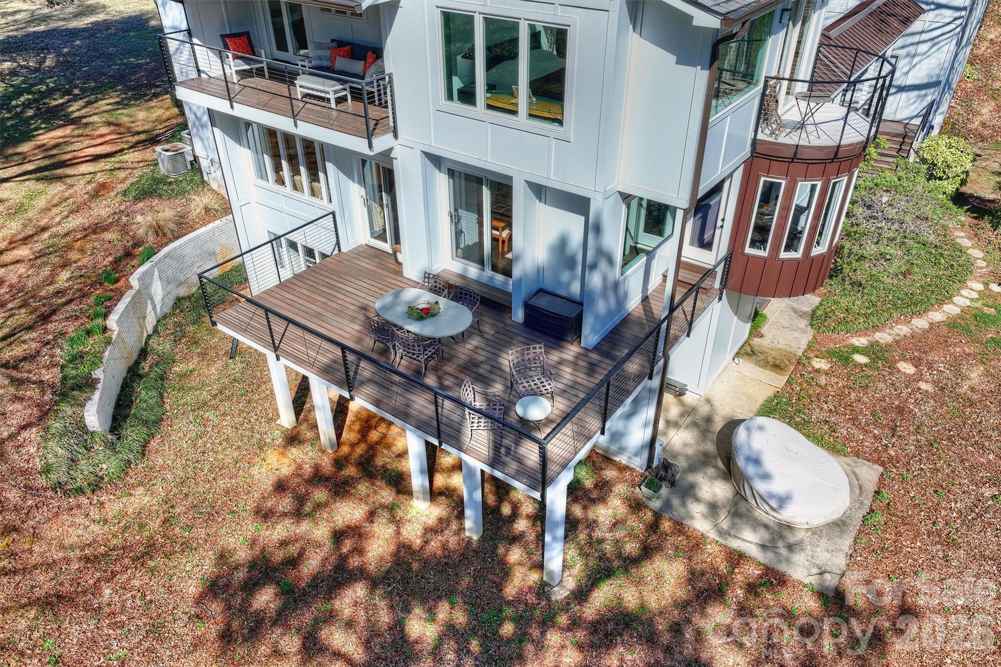 13730 Capriole Lane — Matthews