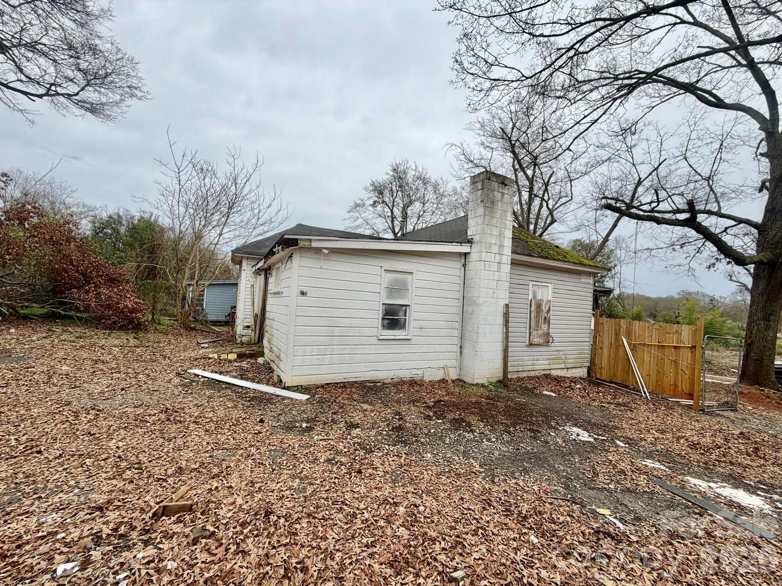 624 N Center Street — Spartanburg
