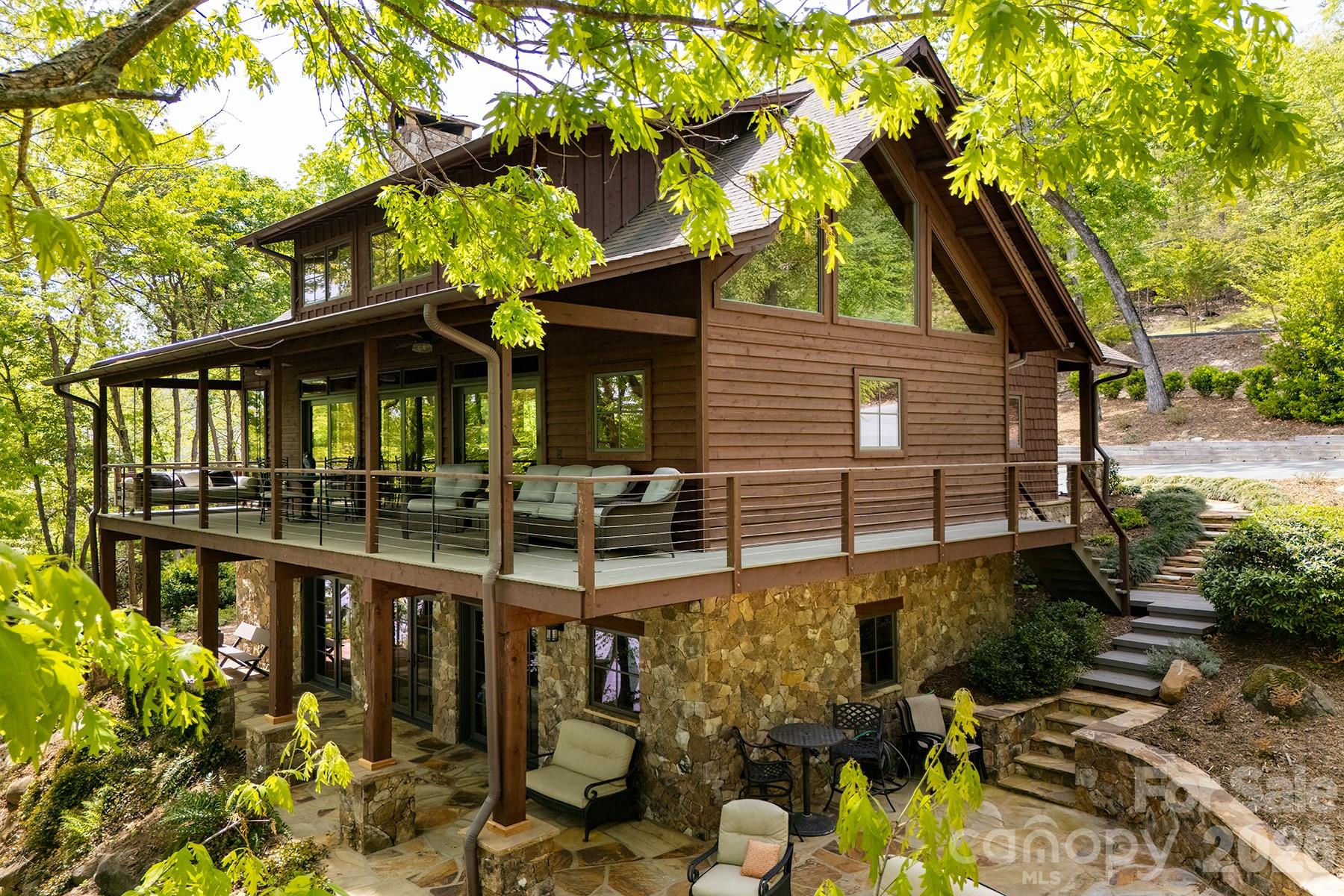 1329 Berry Hill Drive — Norwood