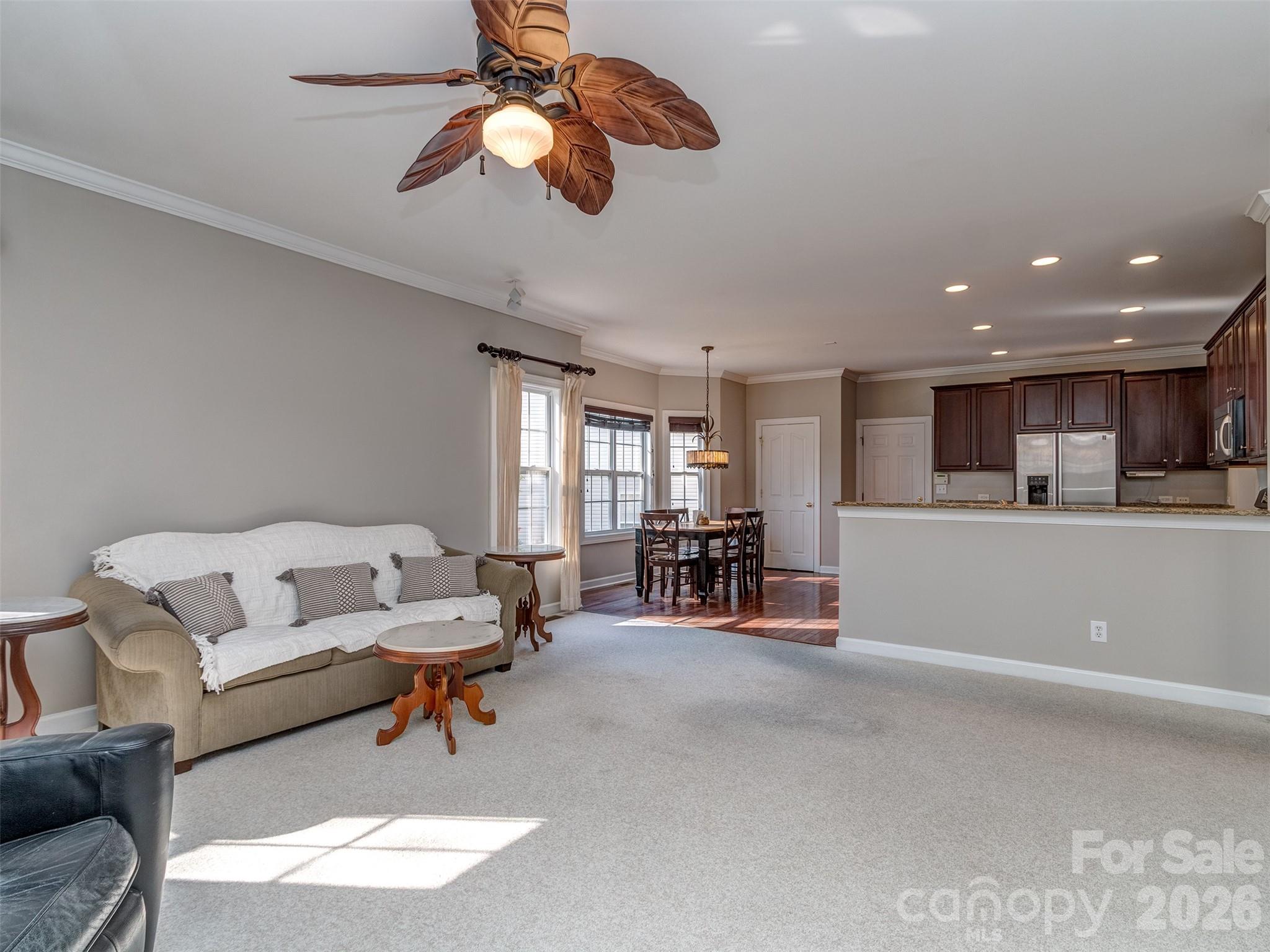 12103 Crescent Run Court — Charlotte