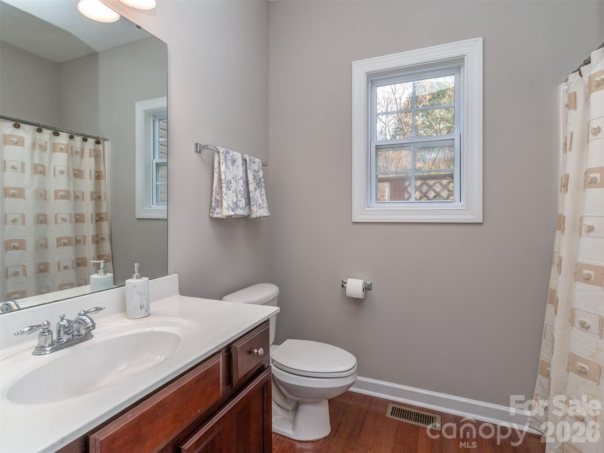 12103 Crescent Run Court — Charlotte