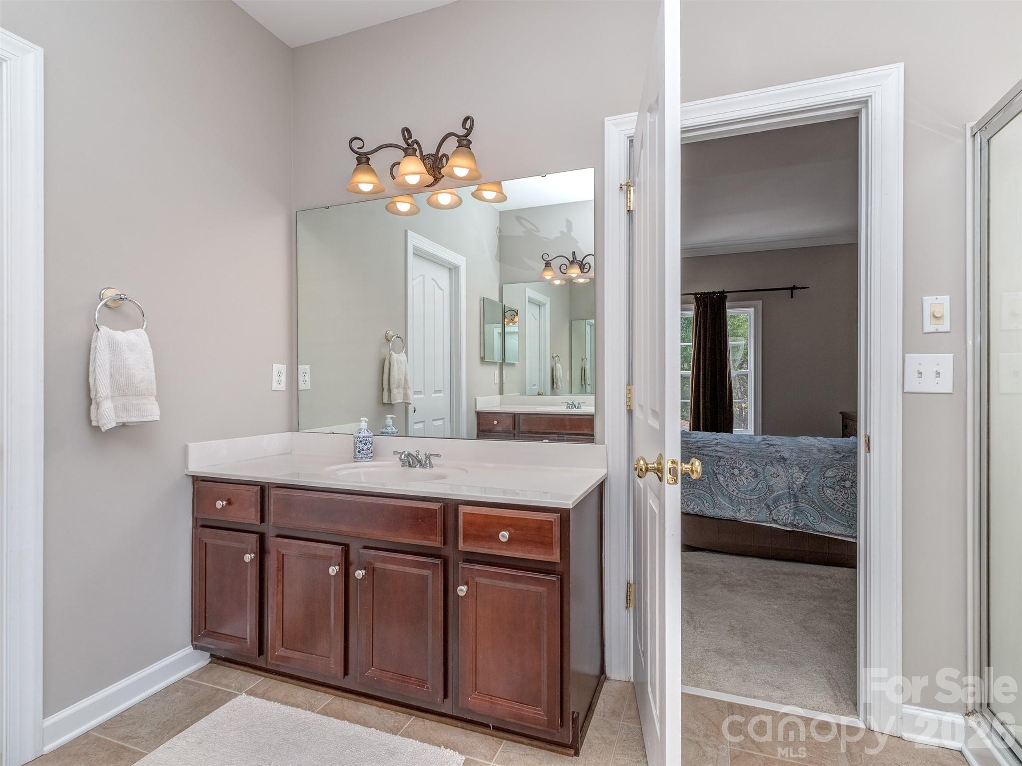 12103 Crescent Run Court — Charlotte