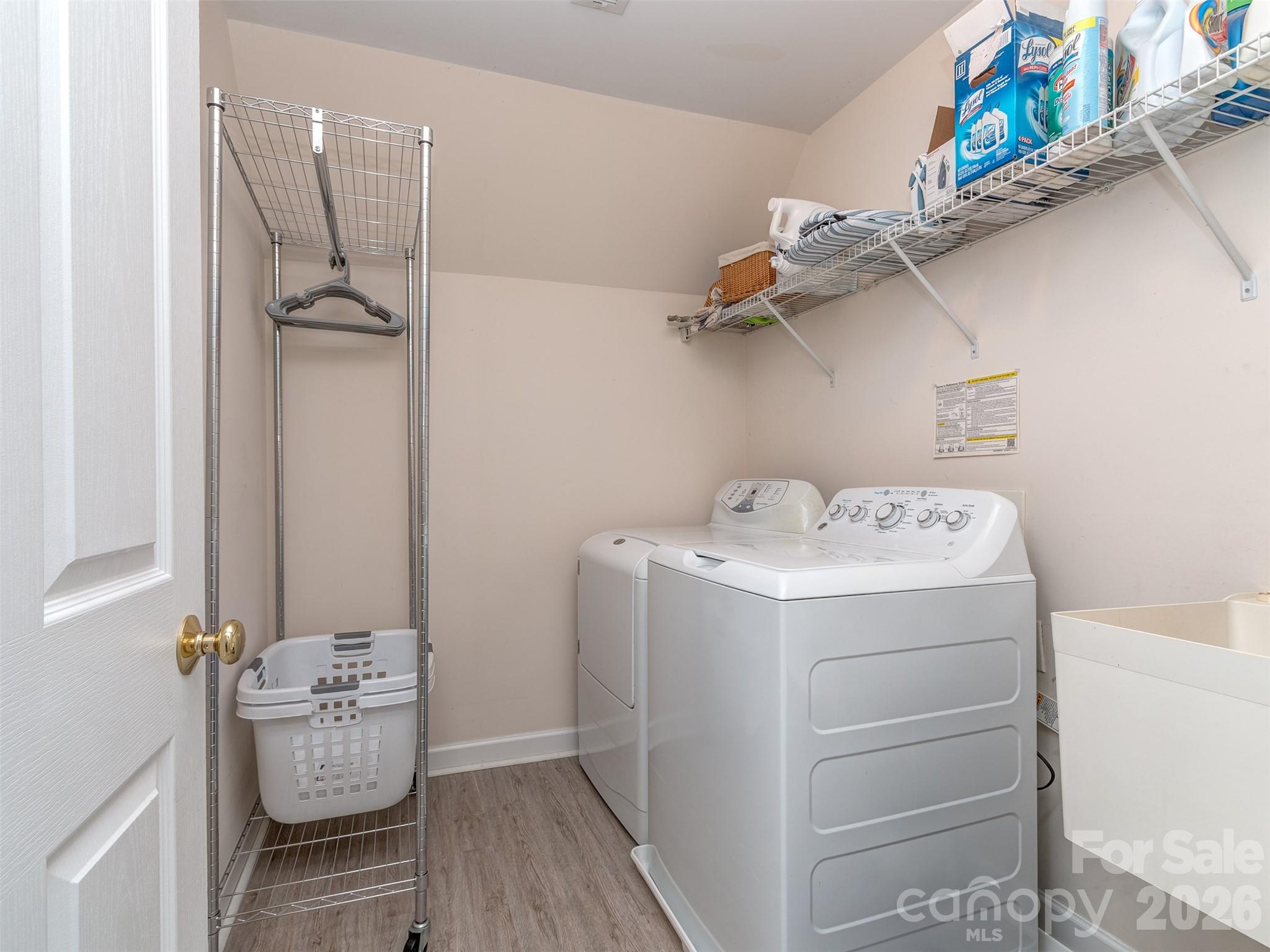 12103 Crescent Run Court — Charlotte