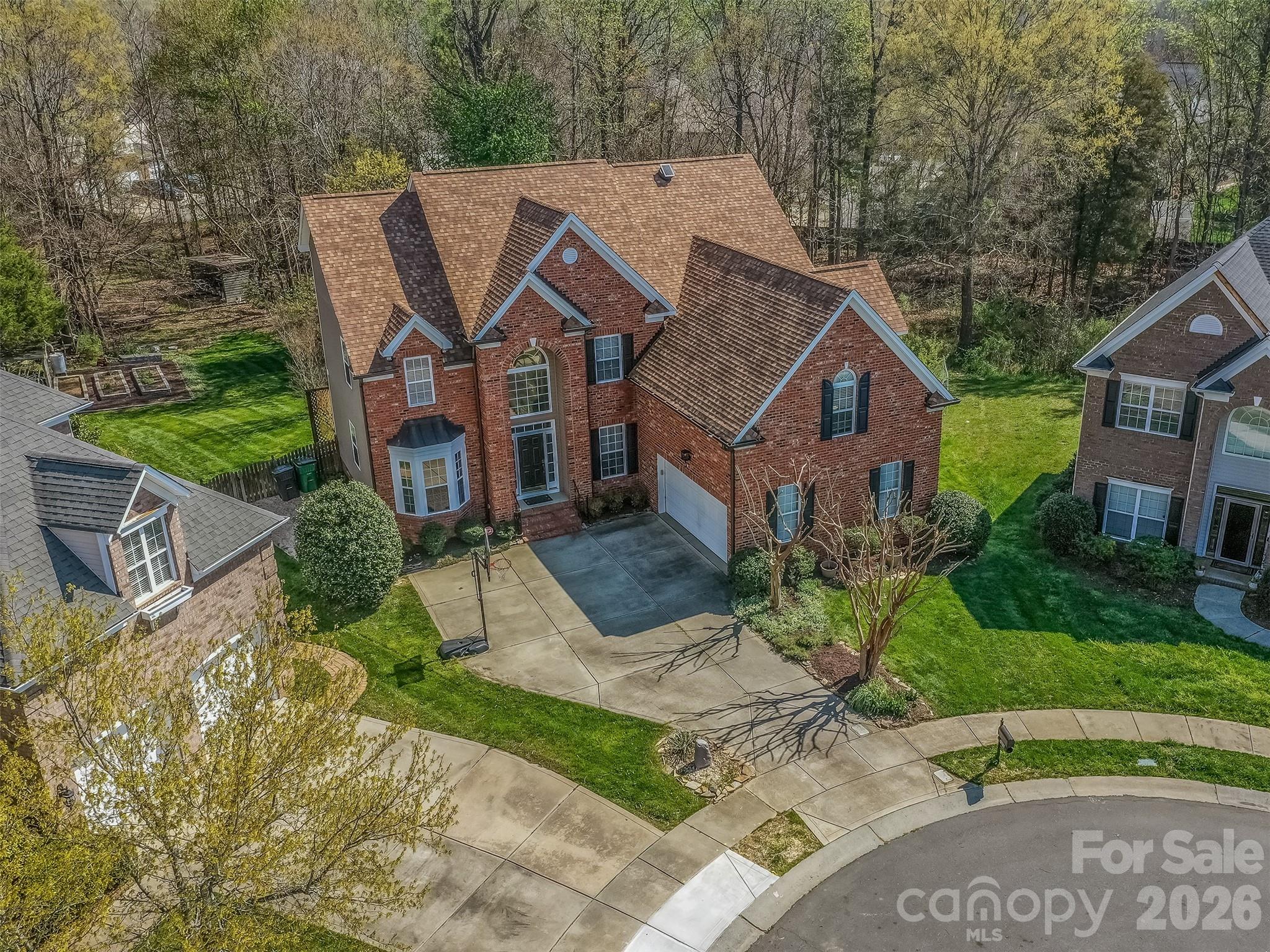 12103 Crescent Run Court — Charlotte