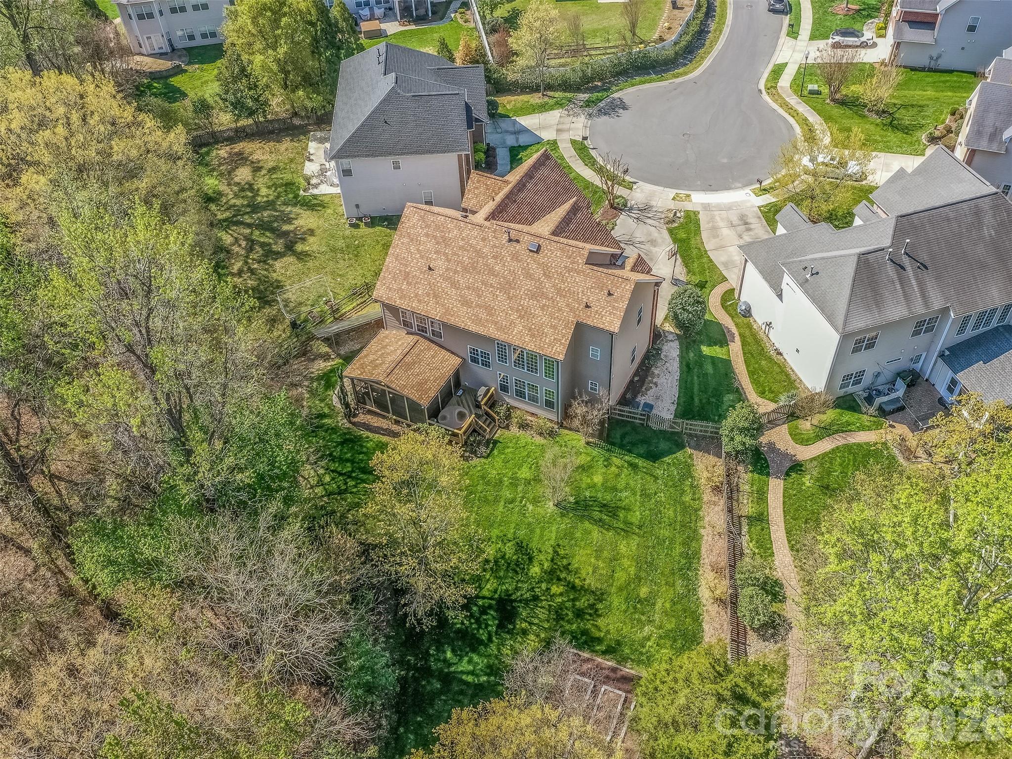 12103 Crescent Run Court — Charlotte