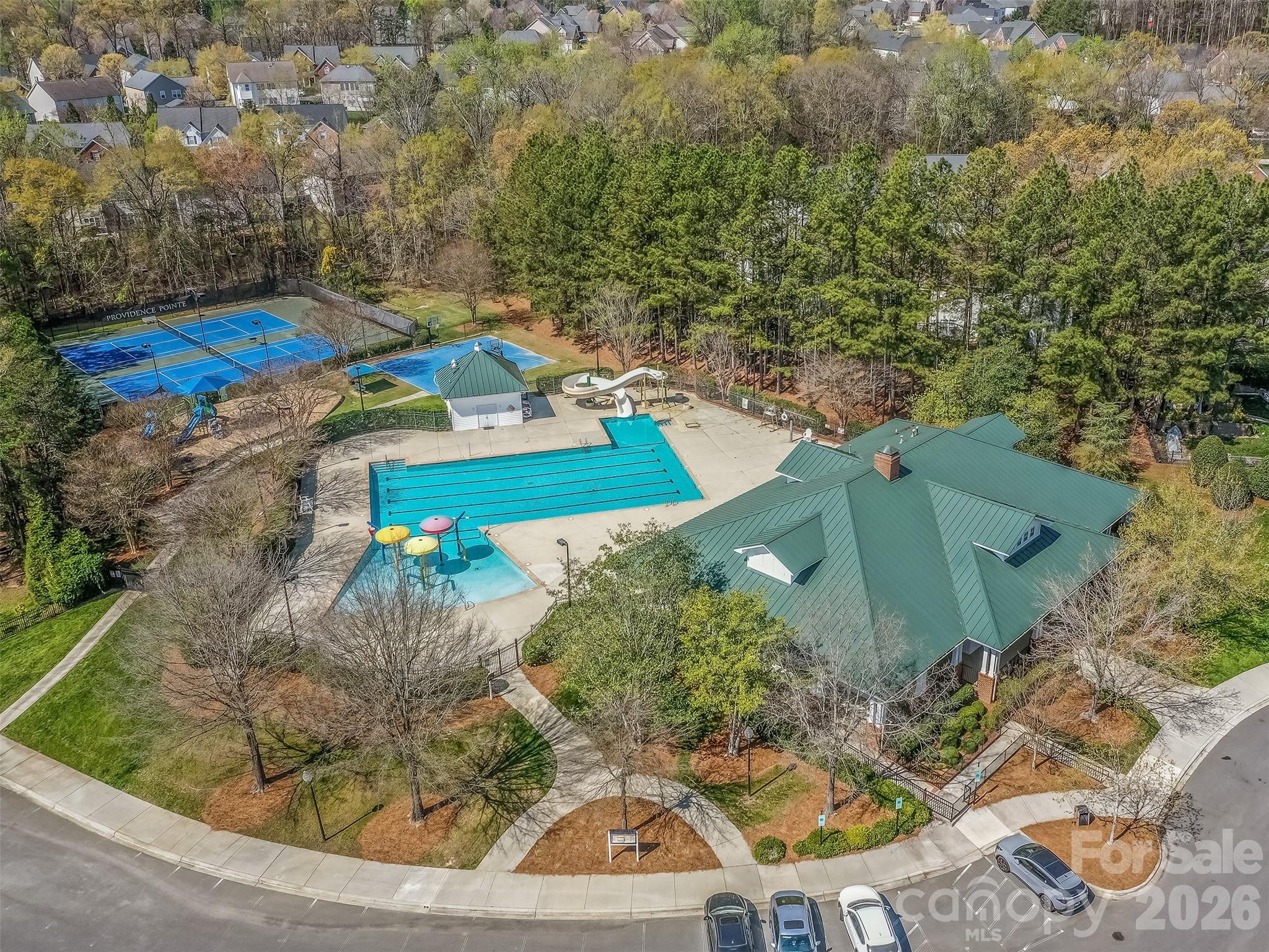 12103 Crescent Run Court — Charlotte