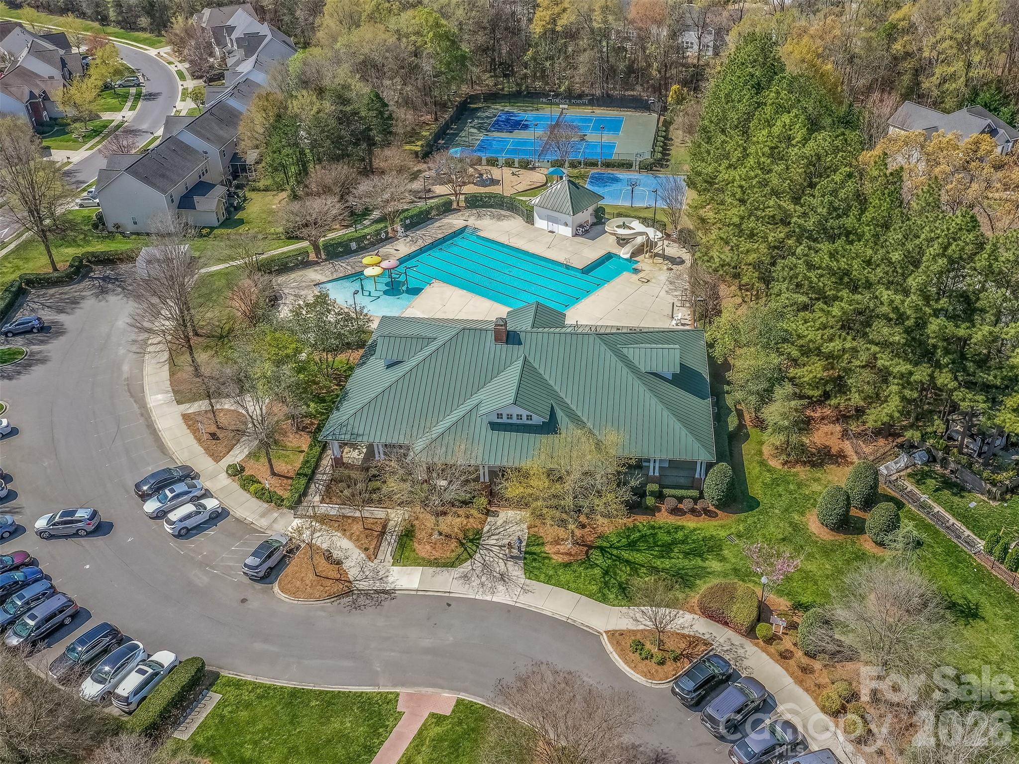 12103 Crescent Run Court — Charlotte