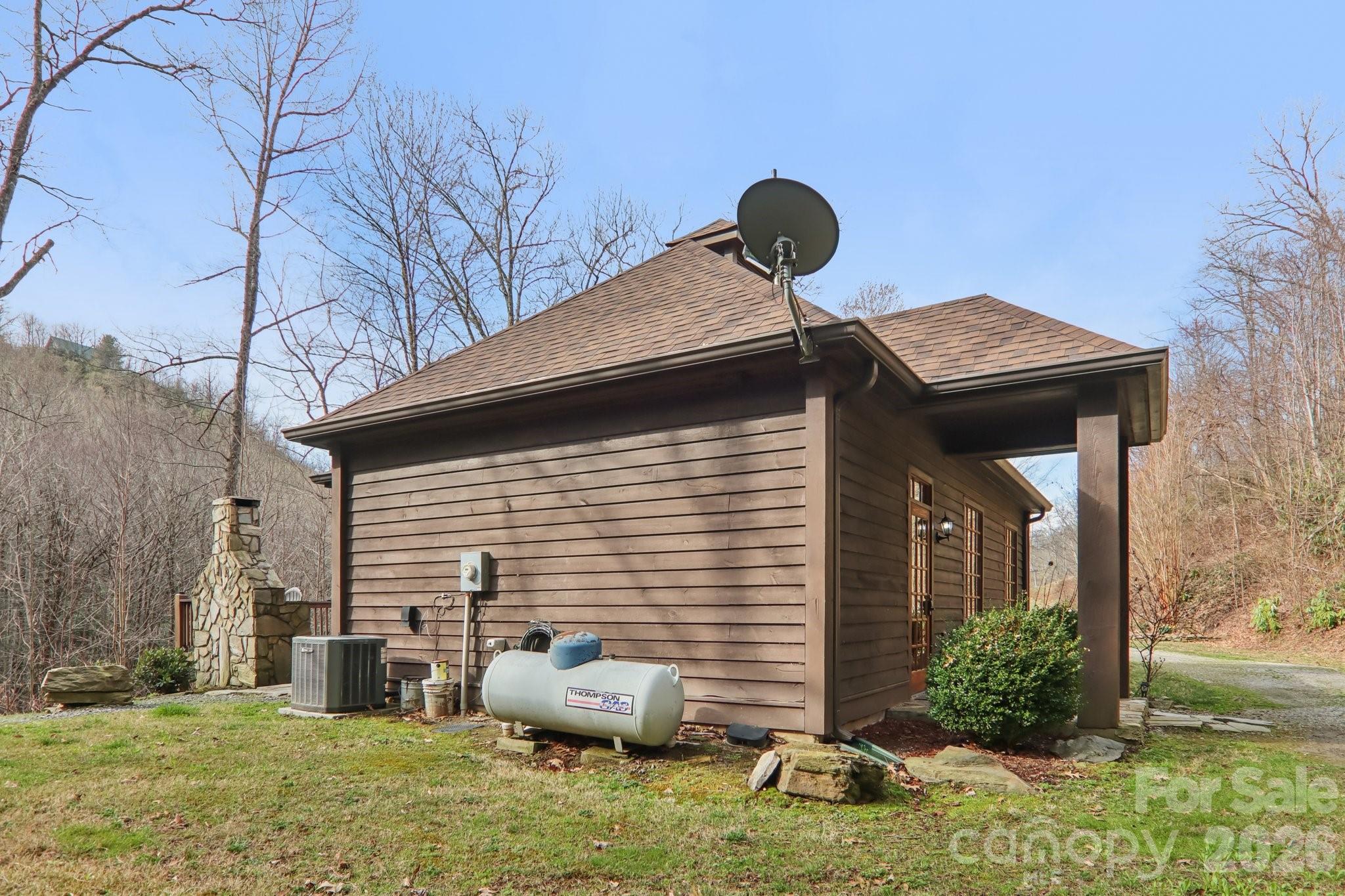 1012 Alarka Highlands Drive — Bryson City