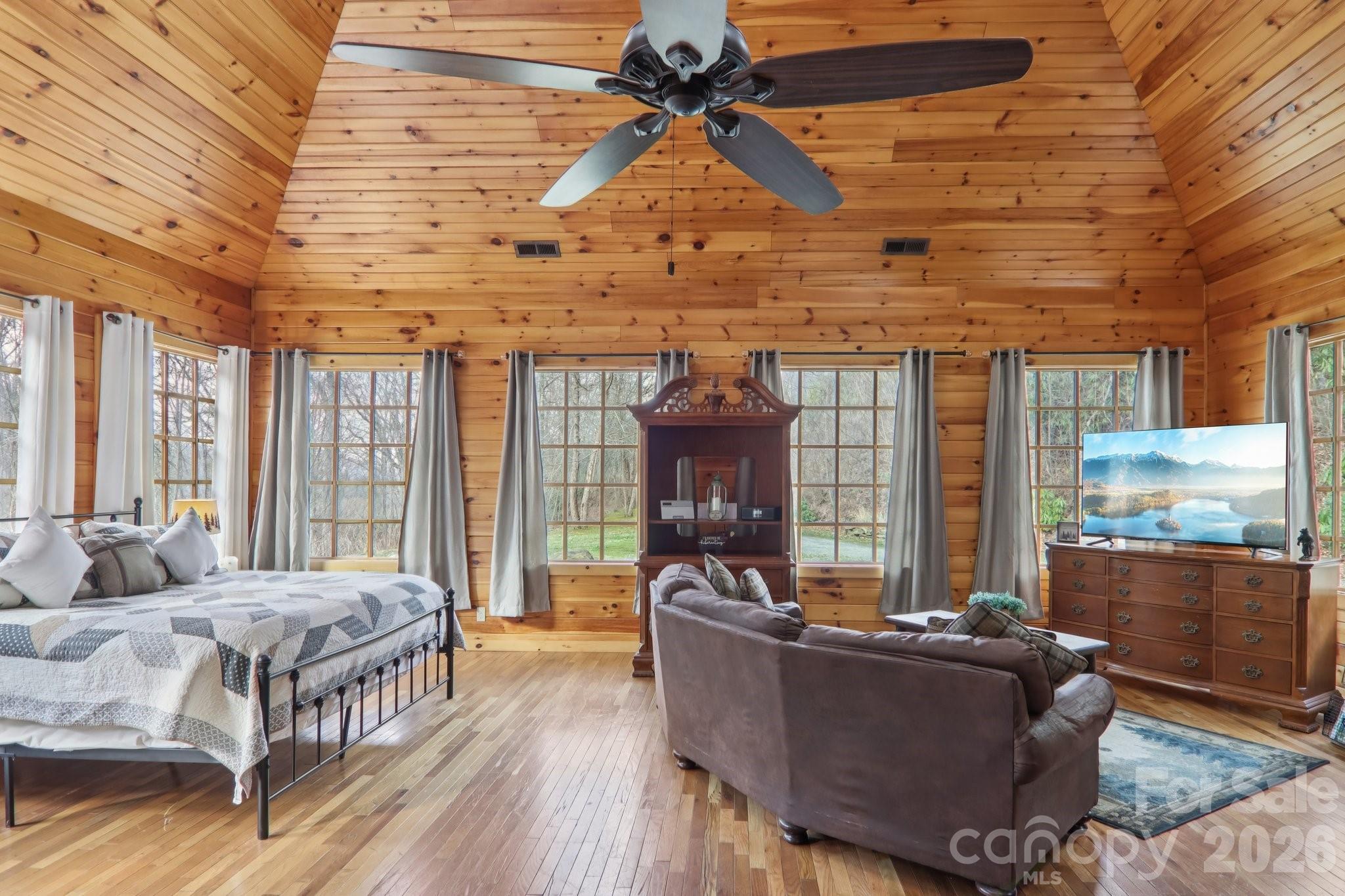 1012 Alarka Highlands Drive — Bryson City
