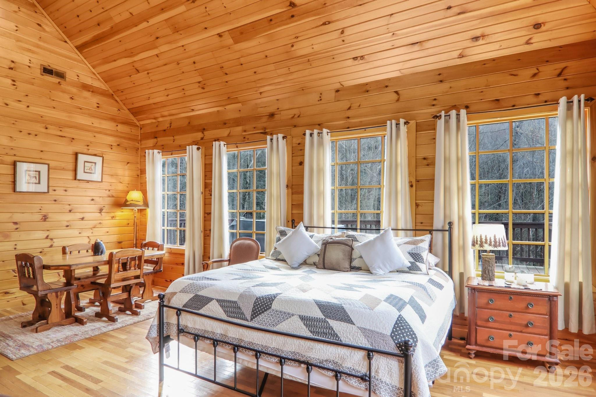 1012 Alarka Highlands Drive — Bryson City