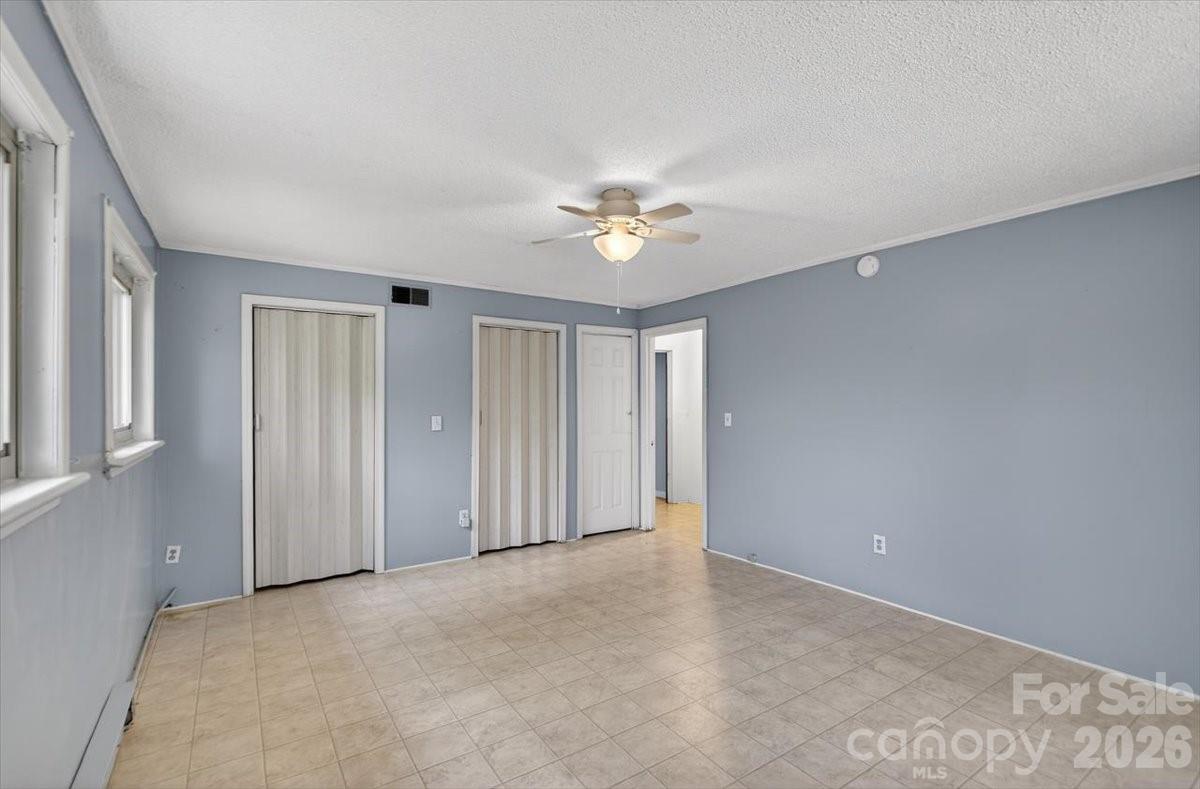 209 Edgewood Drive — Wingate