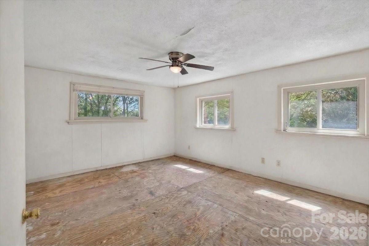 209 Edgewood Drive — Wingate