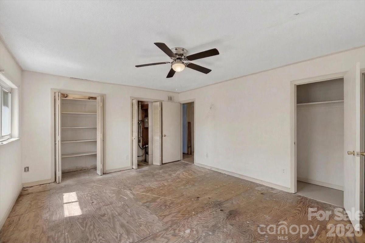 209 Edgewood Drive — Wingate