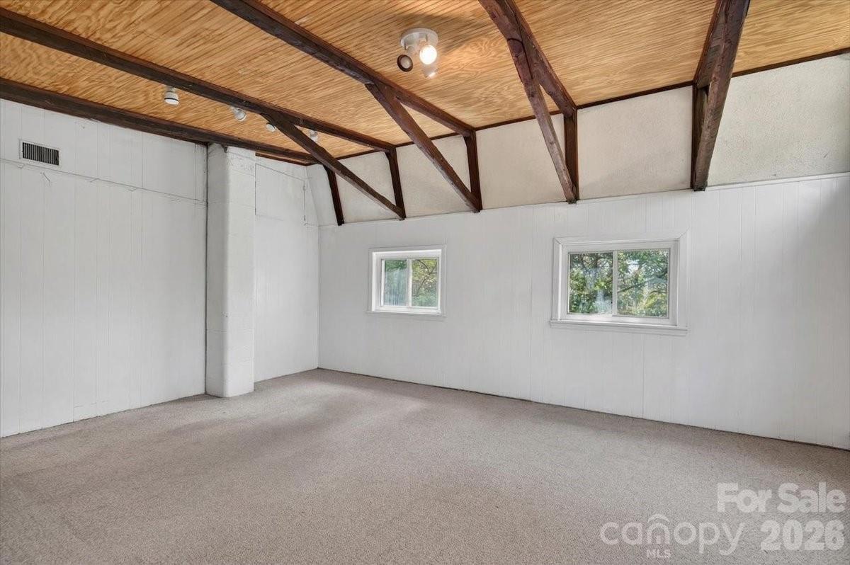 209 Edgewood Drive — Wingate