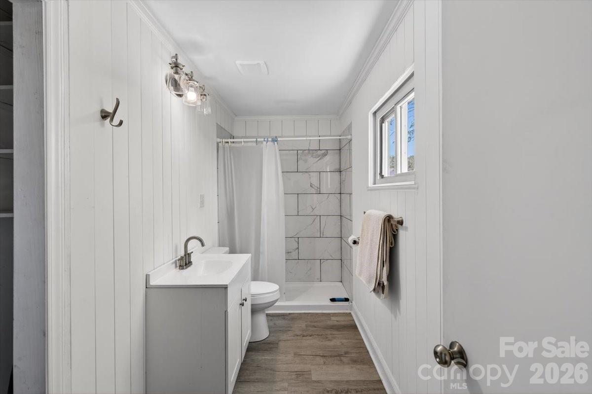 209 Edgewood Drive — Wingate
