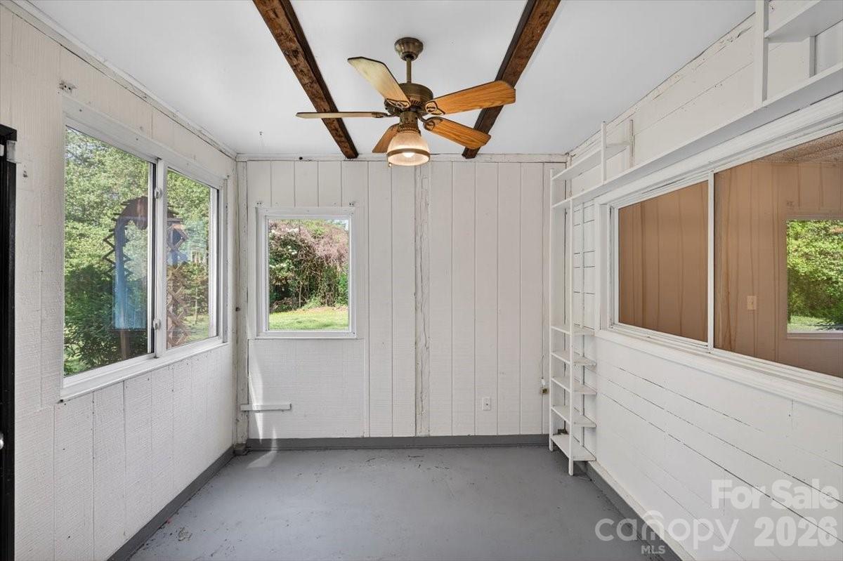 209 Edgewood Drive — Wingate
