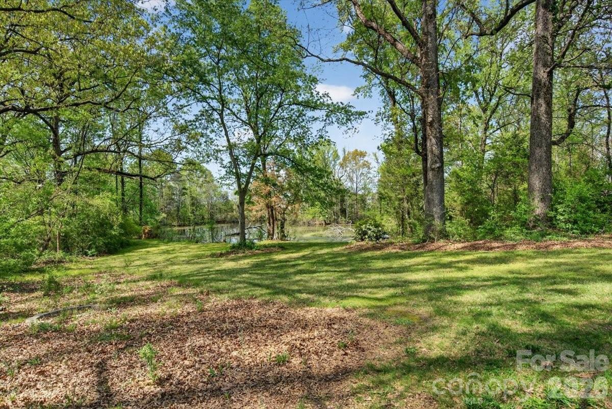 209 Edgewood Drive — Wingate