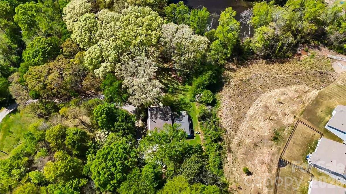 209 Edgewood Drive — Wingate