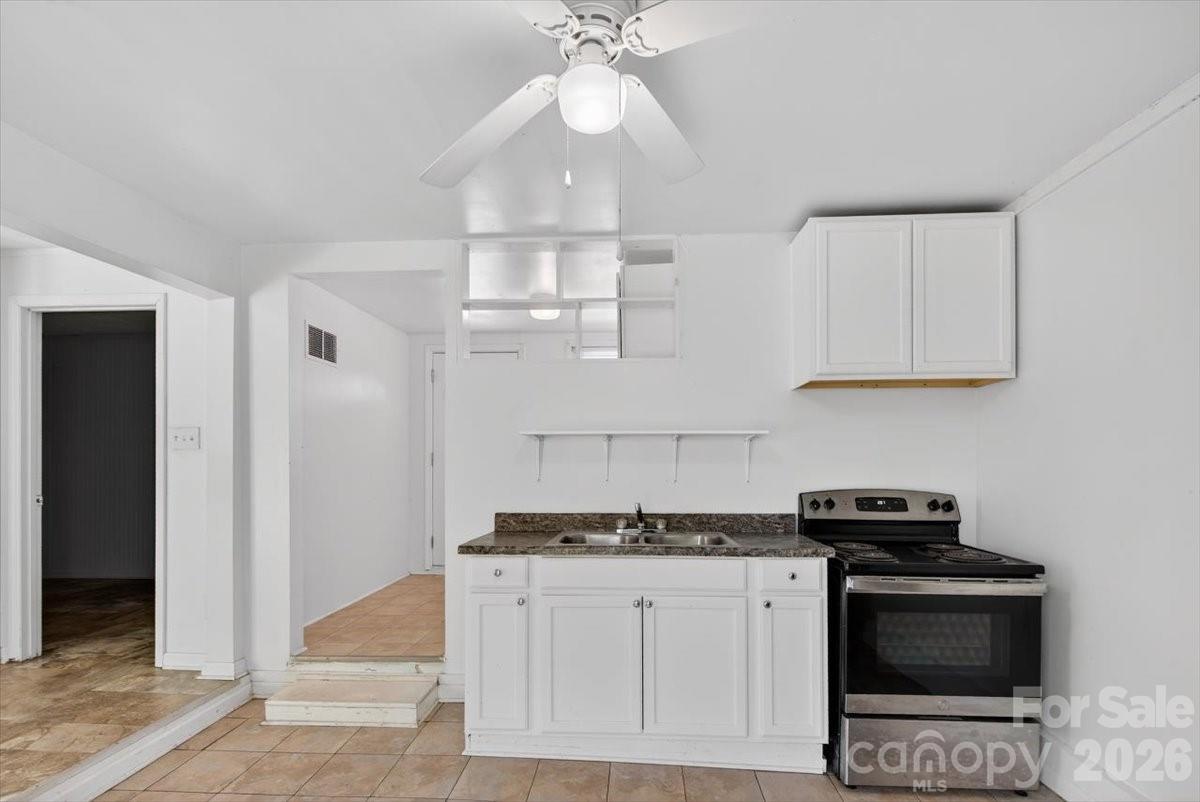 209 Edgewood Drive — Wingate