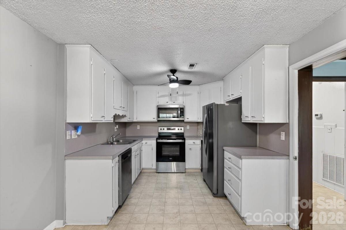 209 Edgewood Drive — Wingate