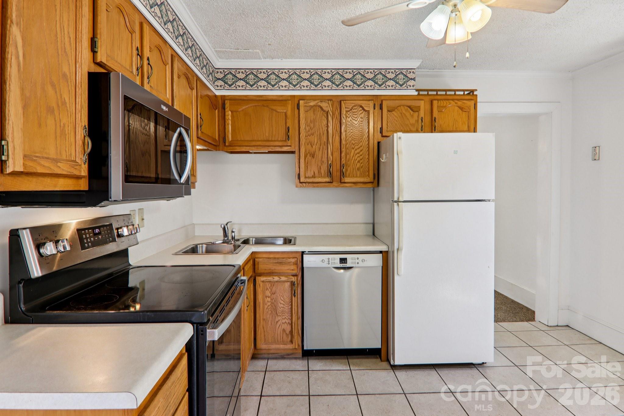 24 Pelzer Street — Asheville
