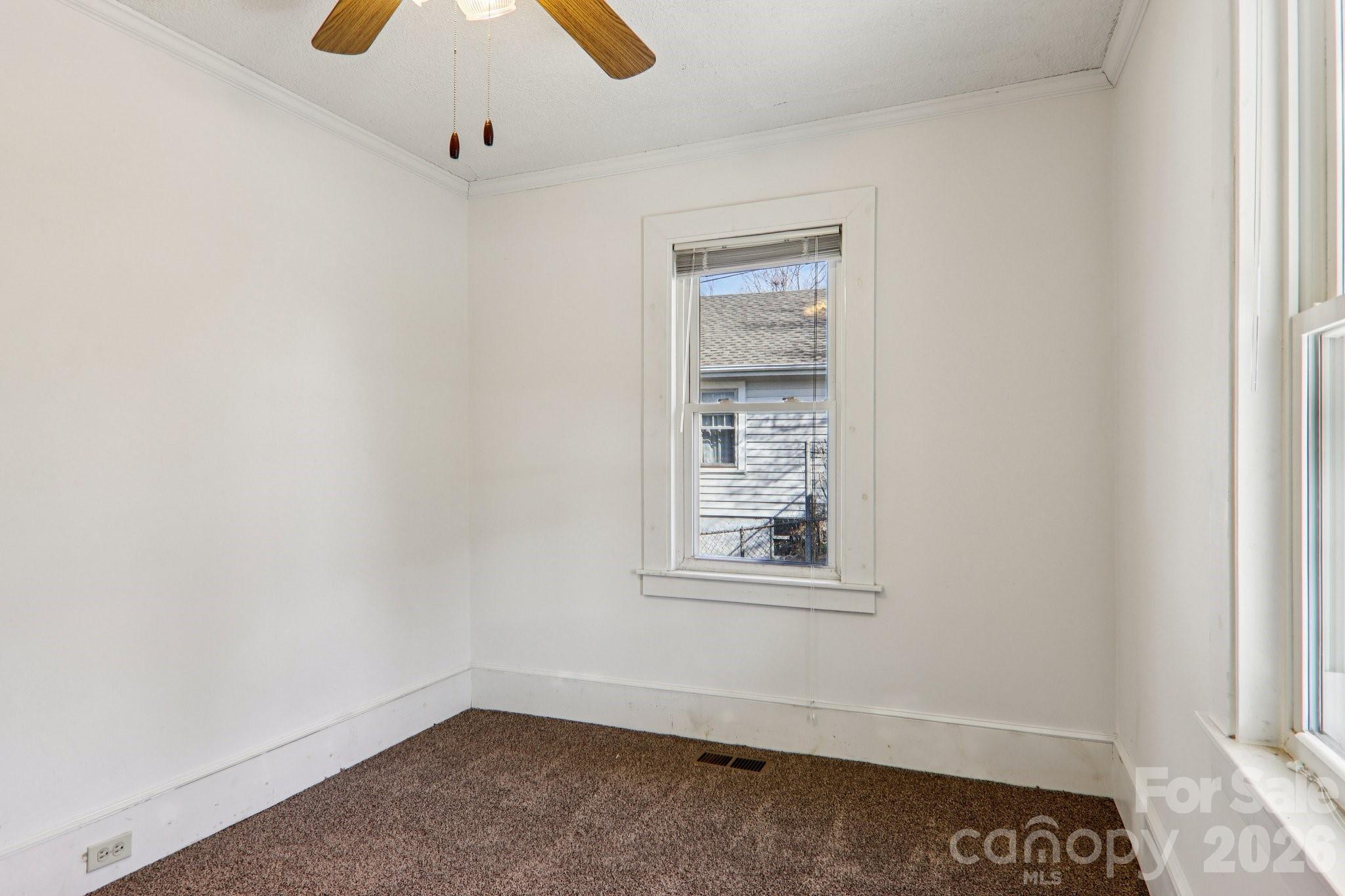 24 Pelzer Street — Asheville