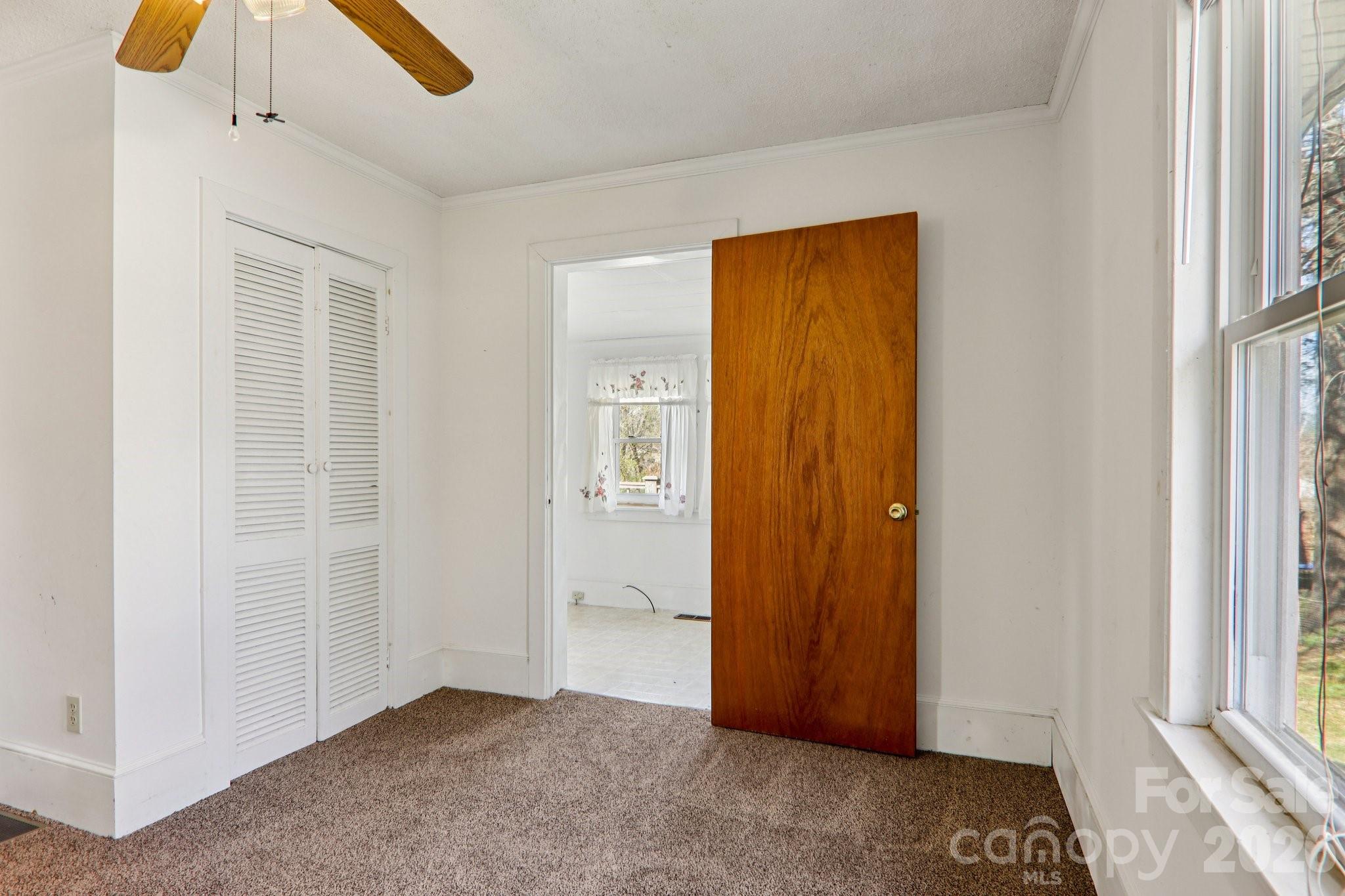 24 Pelzer Street — Asheville
