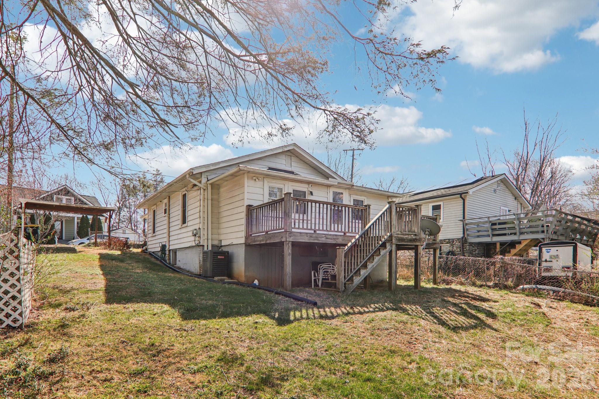 24 Pelzer Street — Asheville