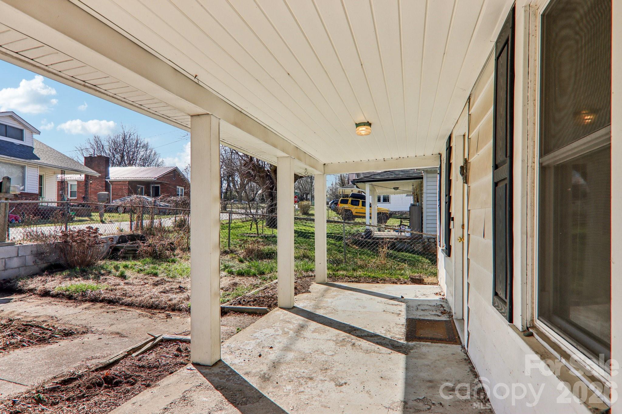 24 Pelzer Street — Asheville