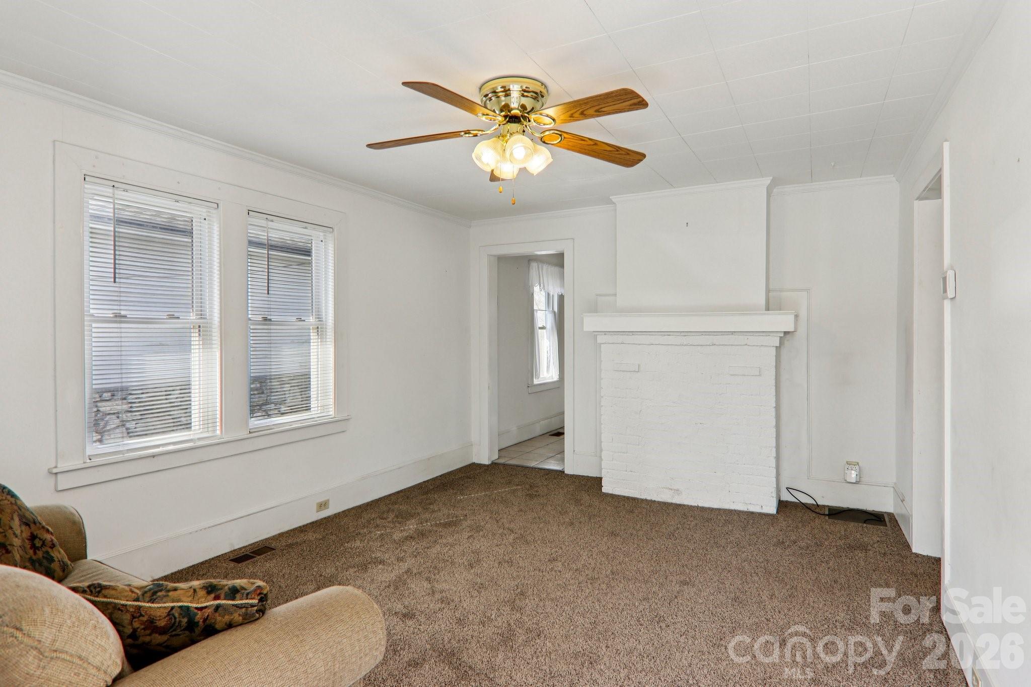 24 Pelzer Street — Asheville
