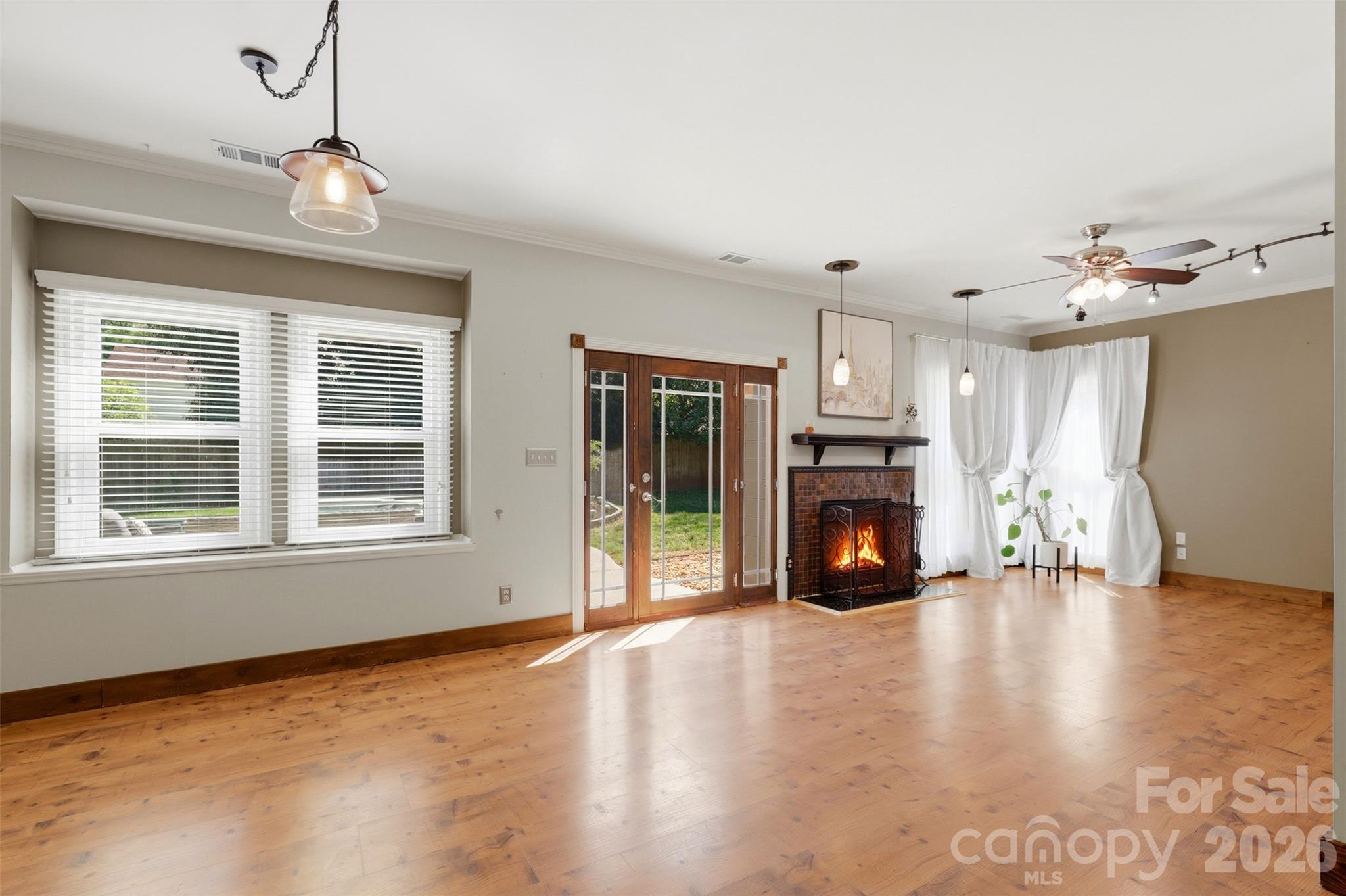 9028 Agnes Park Lane — Huntersville