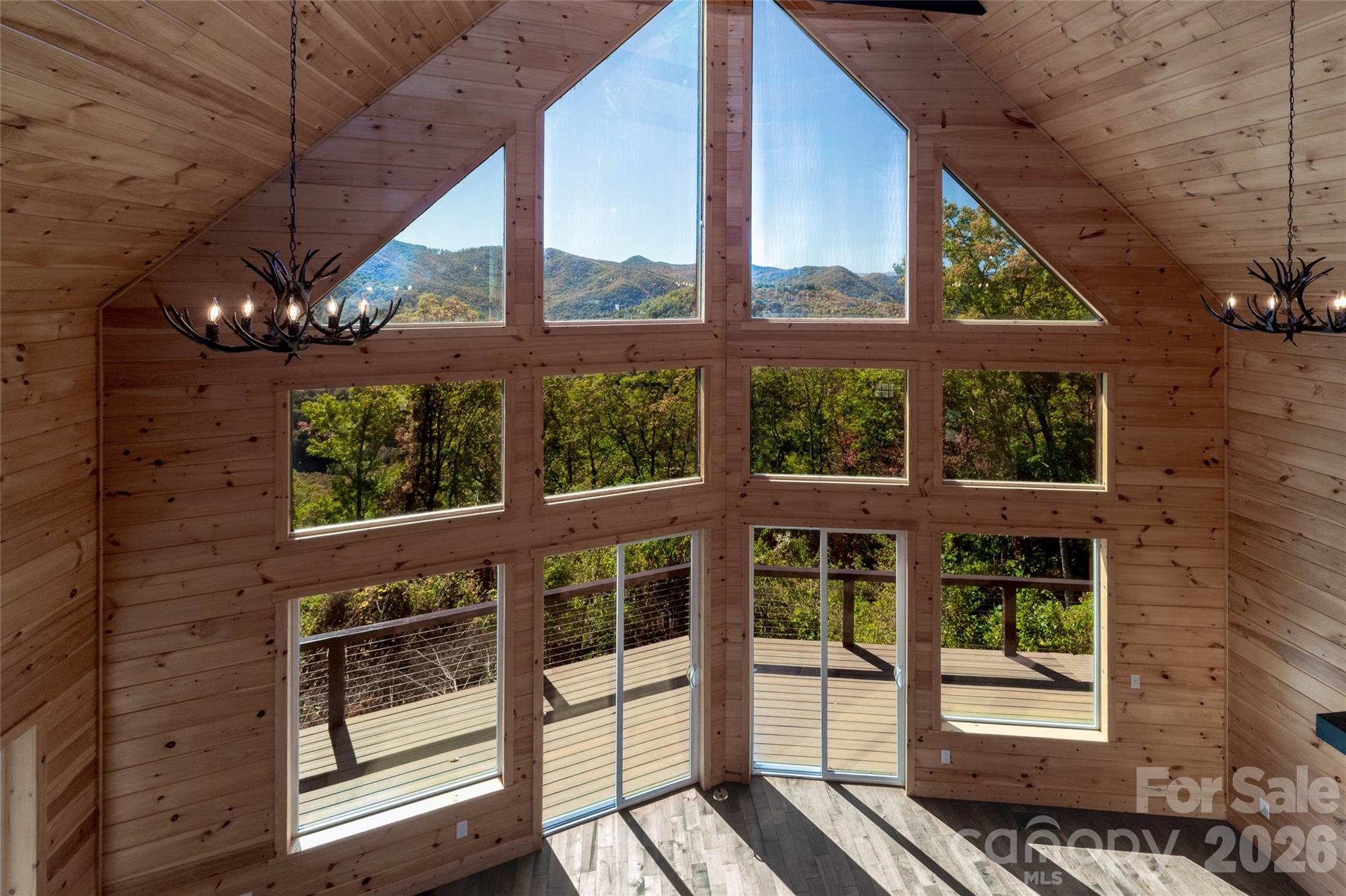 92 Cherahala Lane — Bryson City