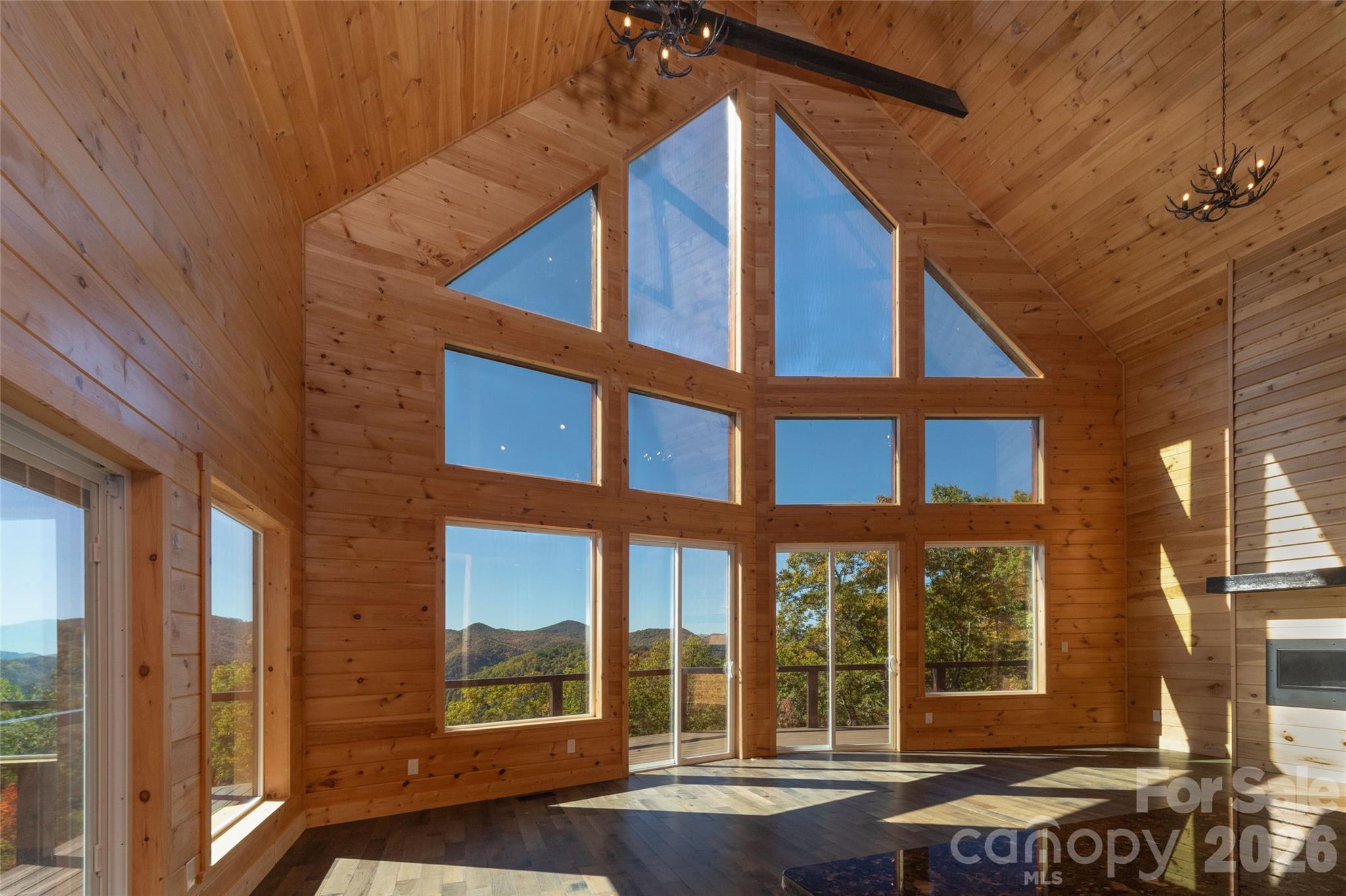 92 Cherahala Lane — Bryson City