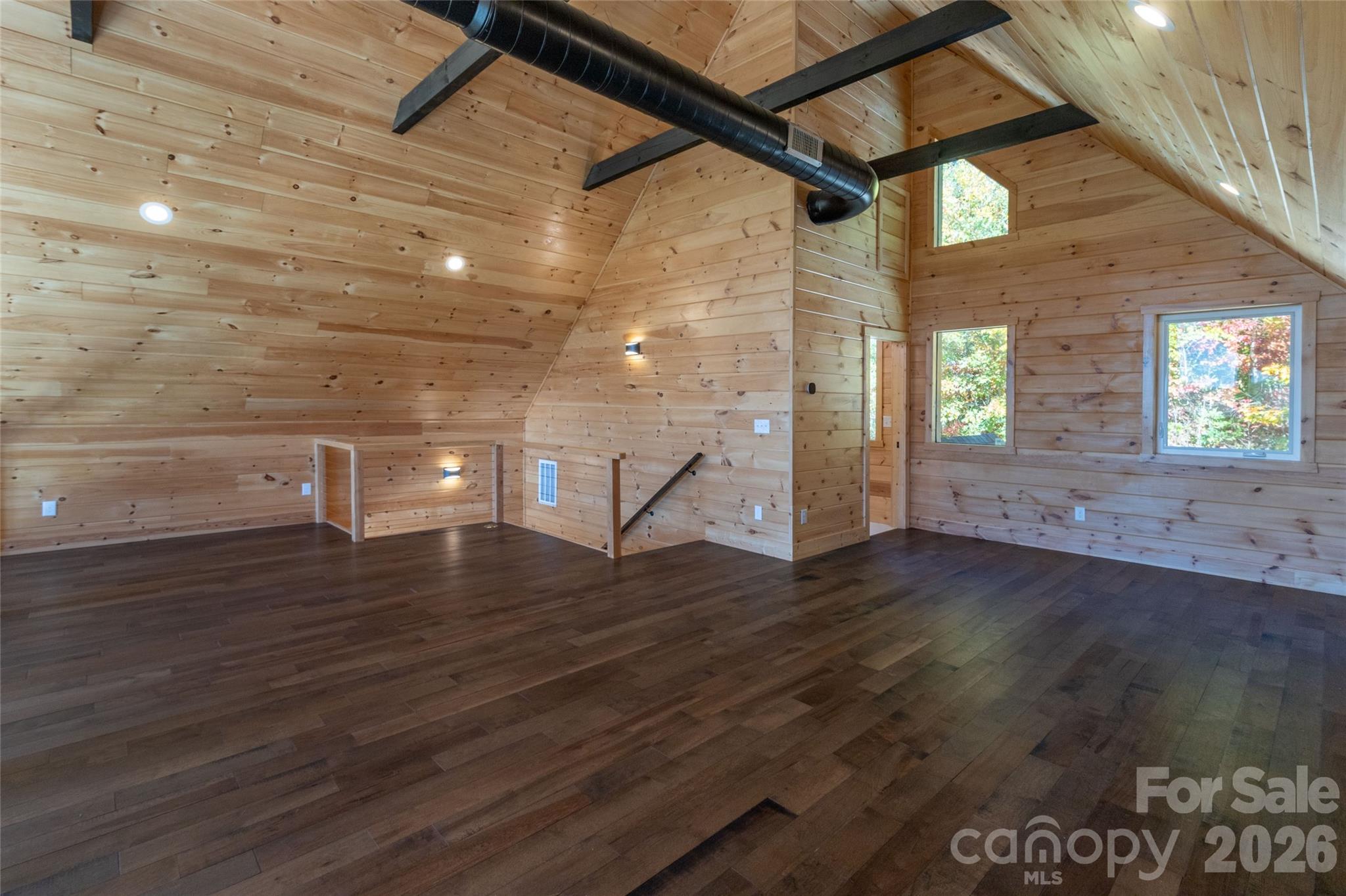 92 Cherahala Lane — Bryson City