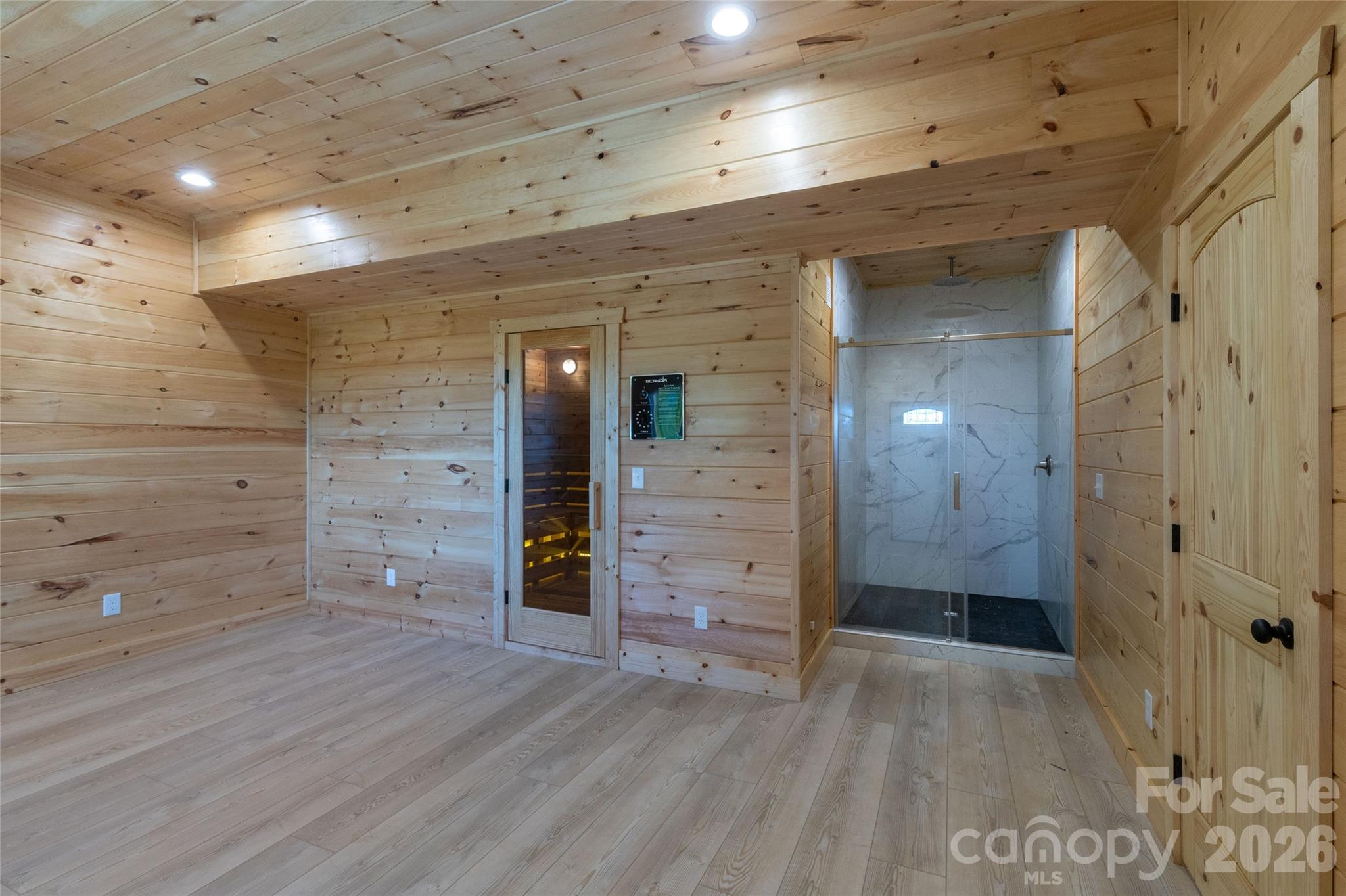 92 Cherahala Lane — Bryson City