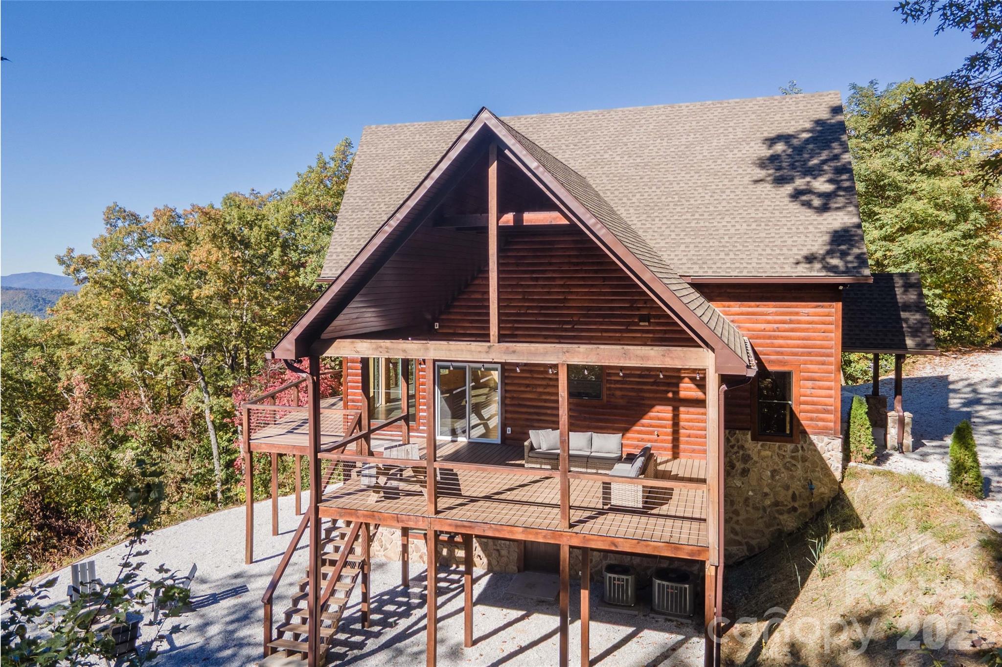 92 Cherahala Lane — Bryson City
