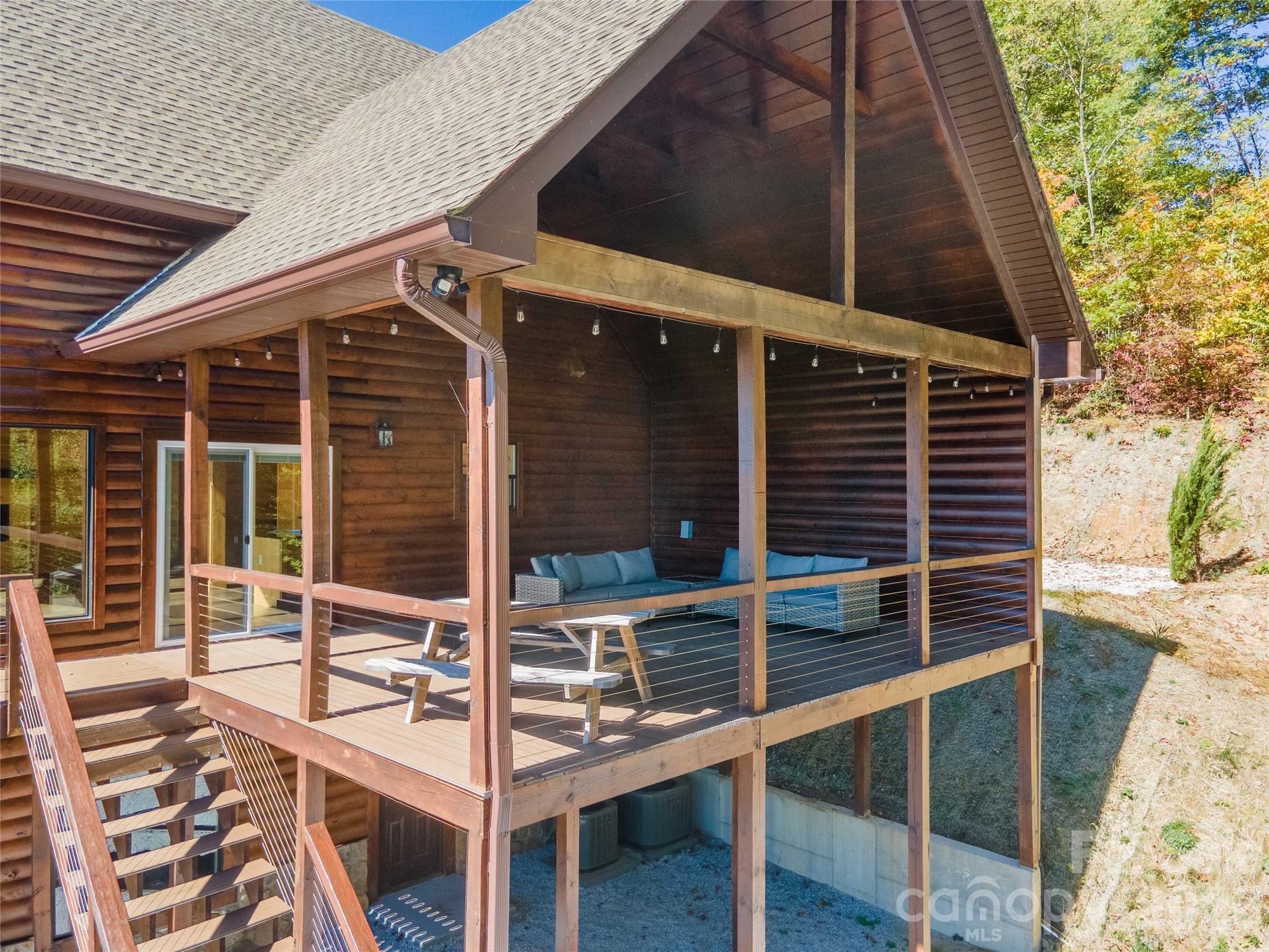92 Cherahala Lane — Bryson City